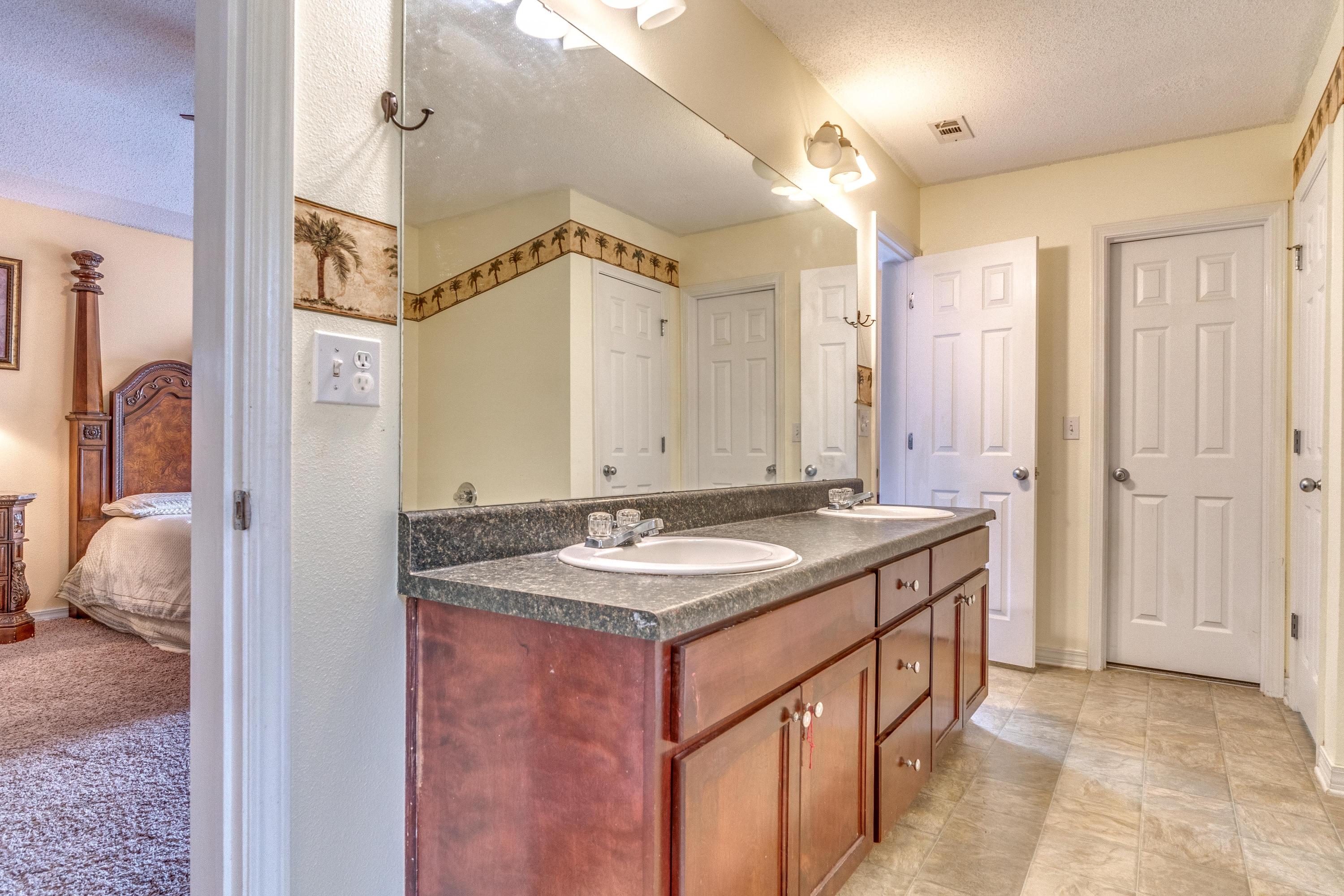 ALICIA PLACE - Residential