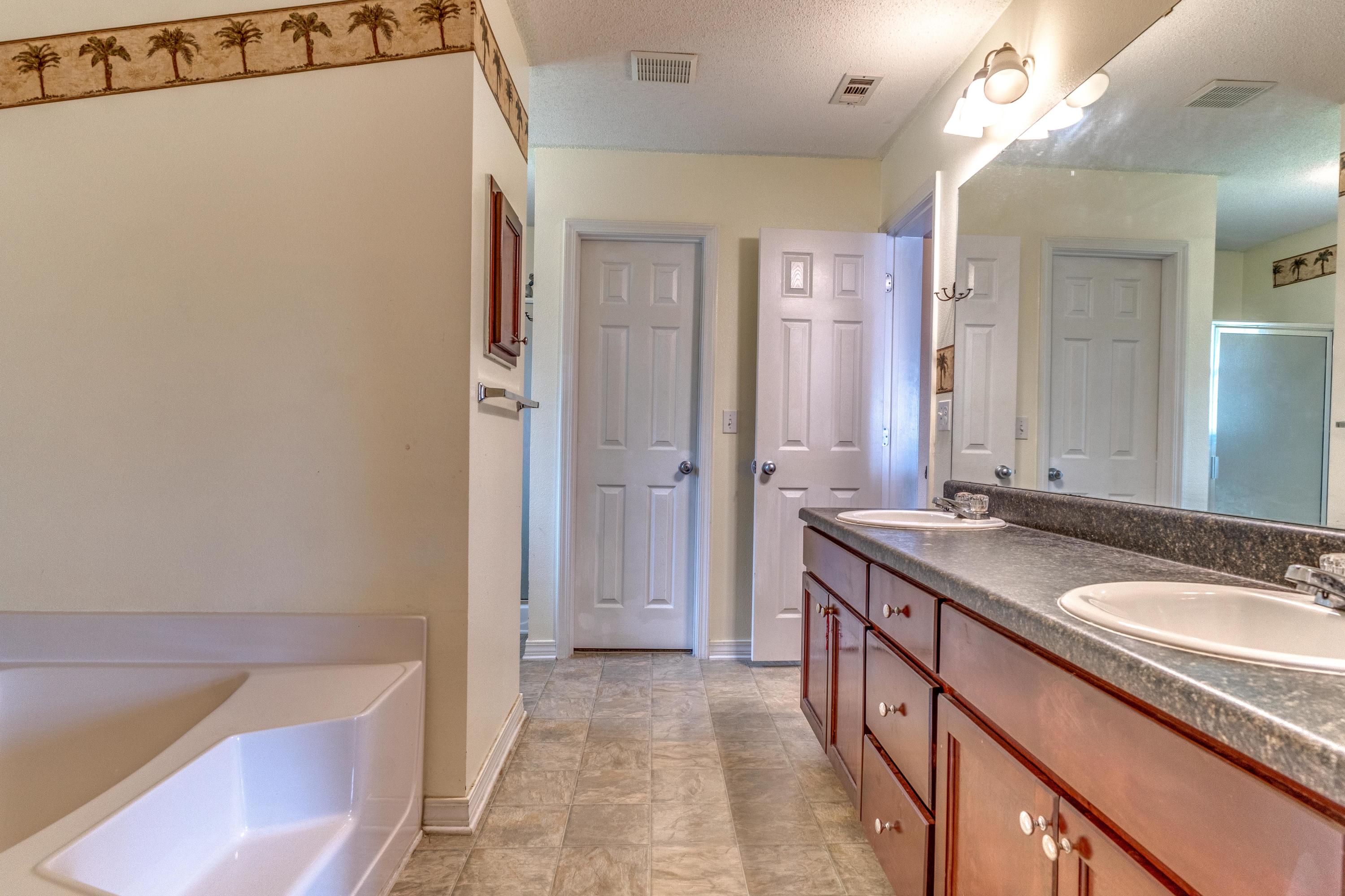 ALICIA PLACE - Residential