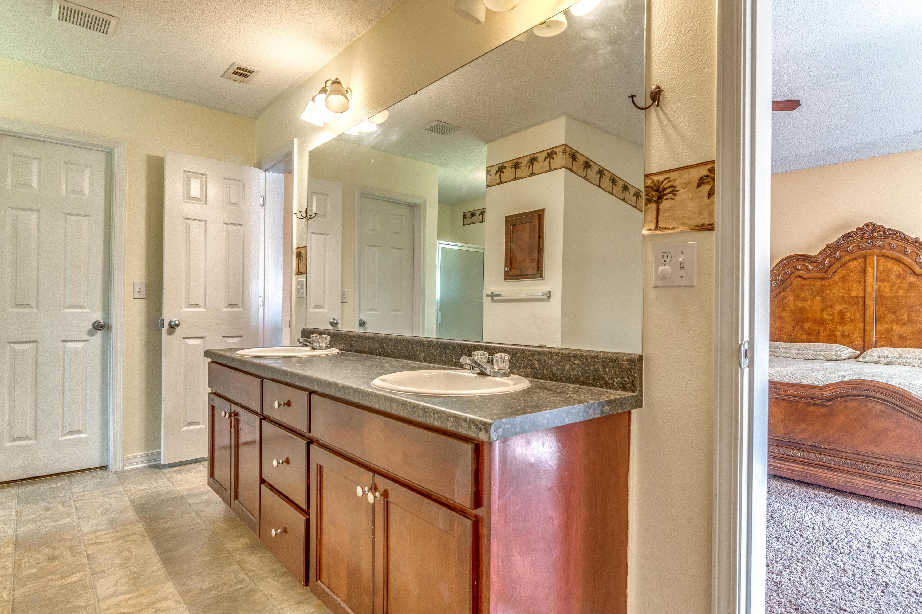 ALICIA PLACE - Residential