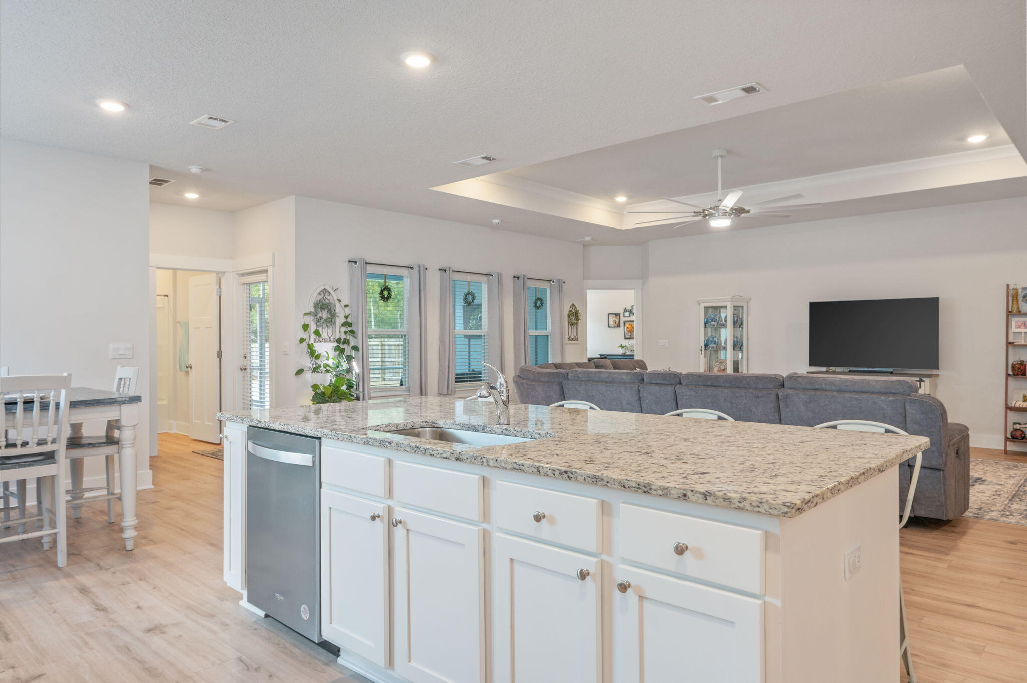 HILLWOOD ESTATES - Residential