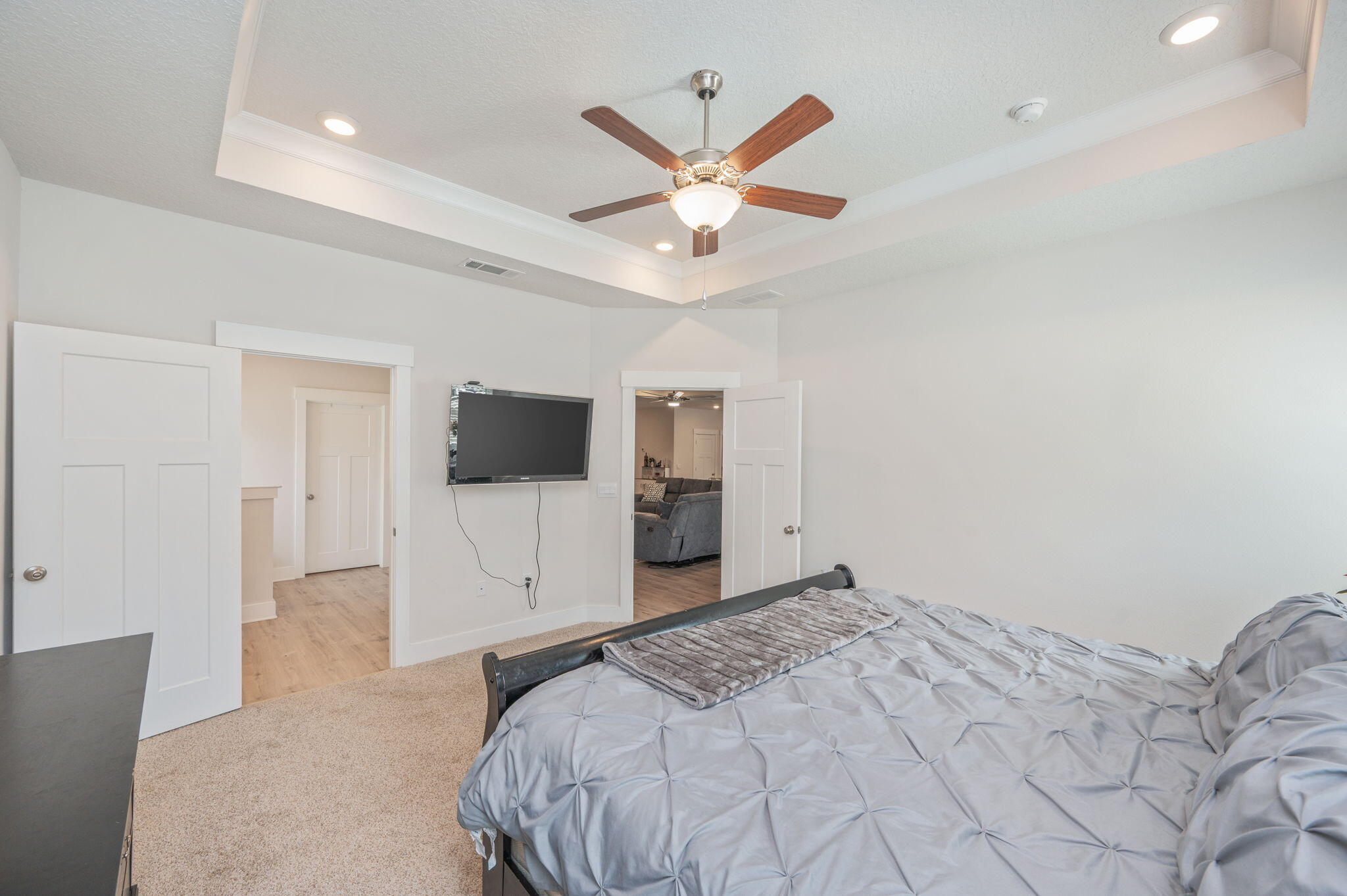 HILLWOOD ESTATES - Residential