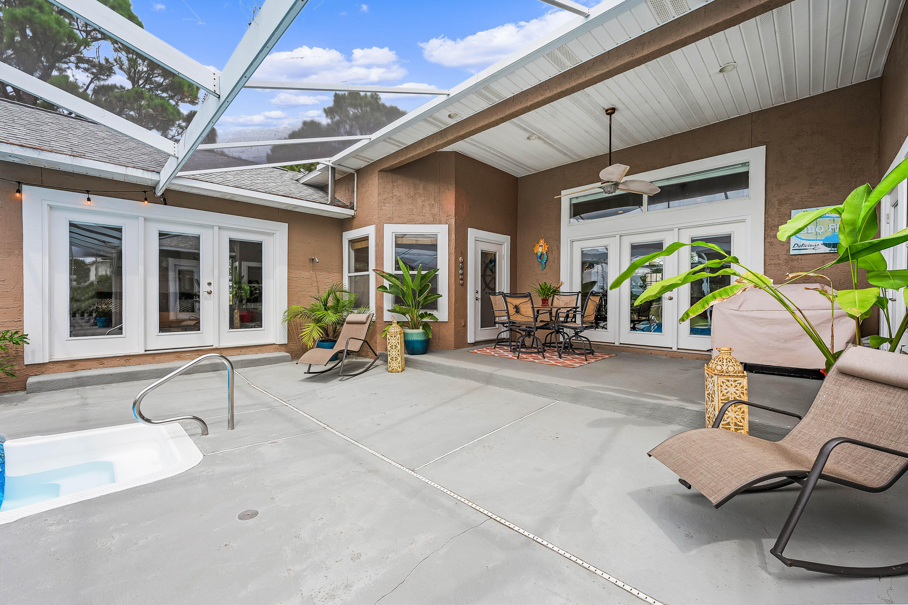 TIGER POINT - Residential