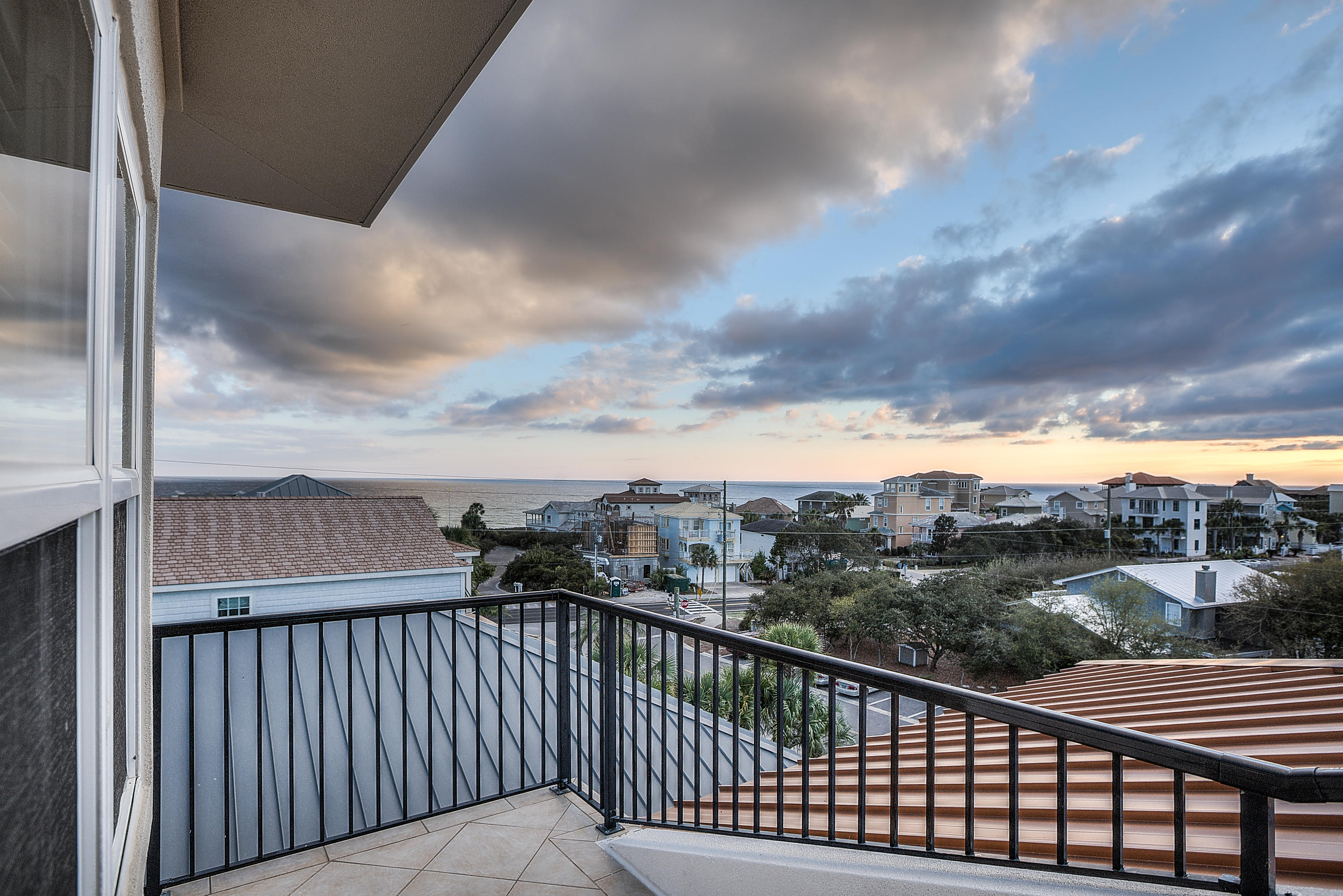 GULF SHORE MANOR - Residential