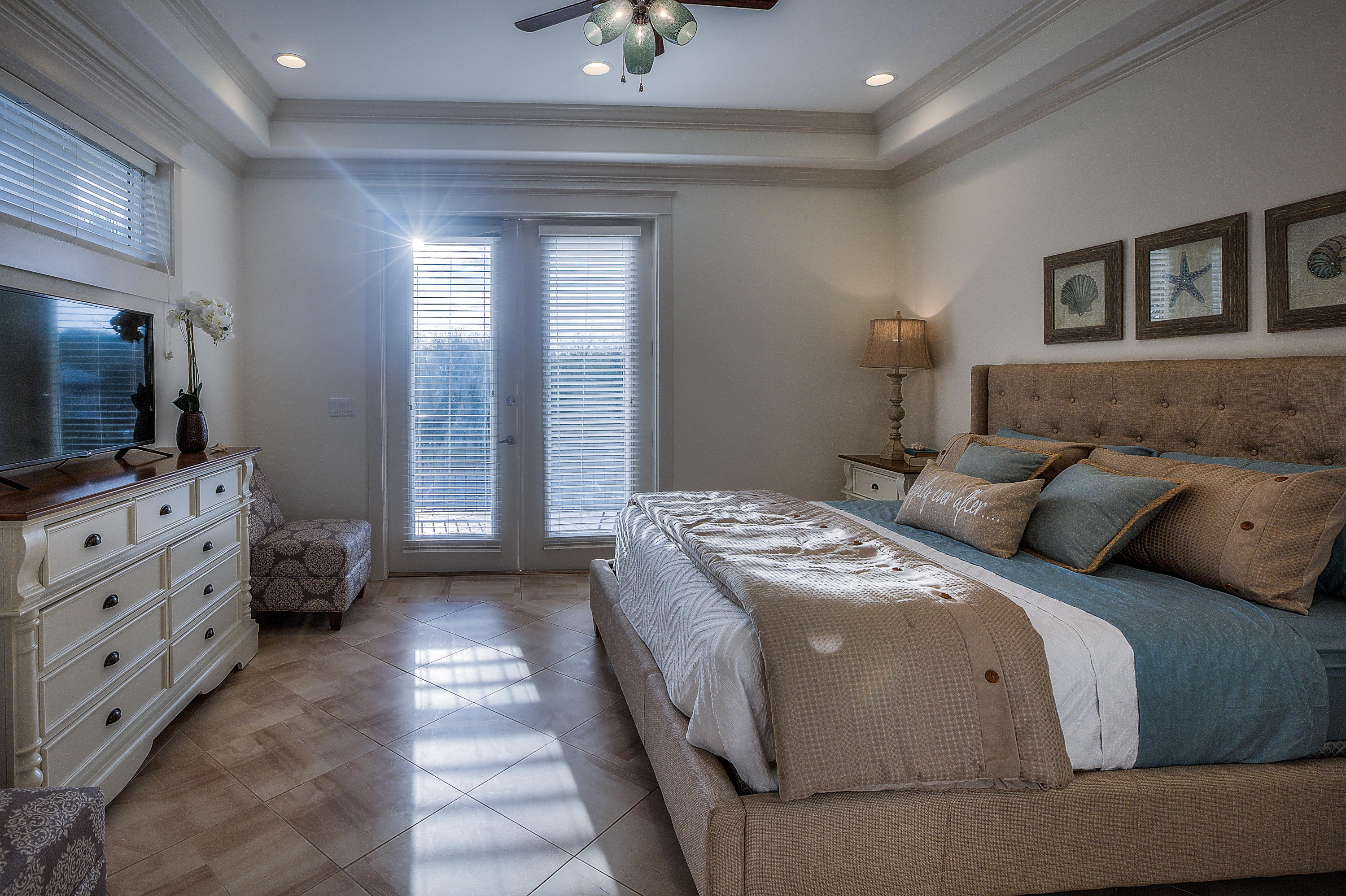 GULF SHORE MANOR - Residential