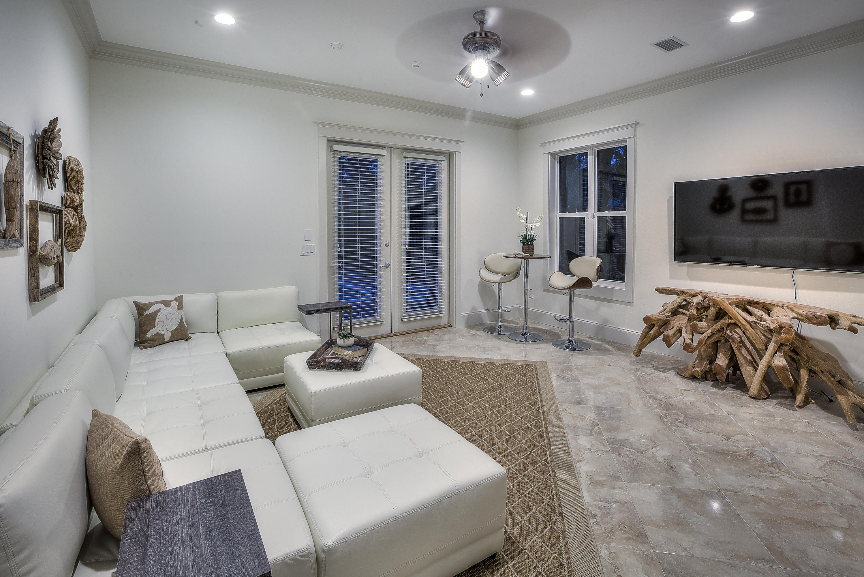 GULF SHORE MANOR - Residential