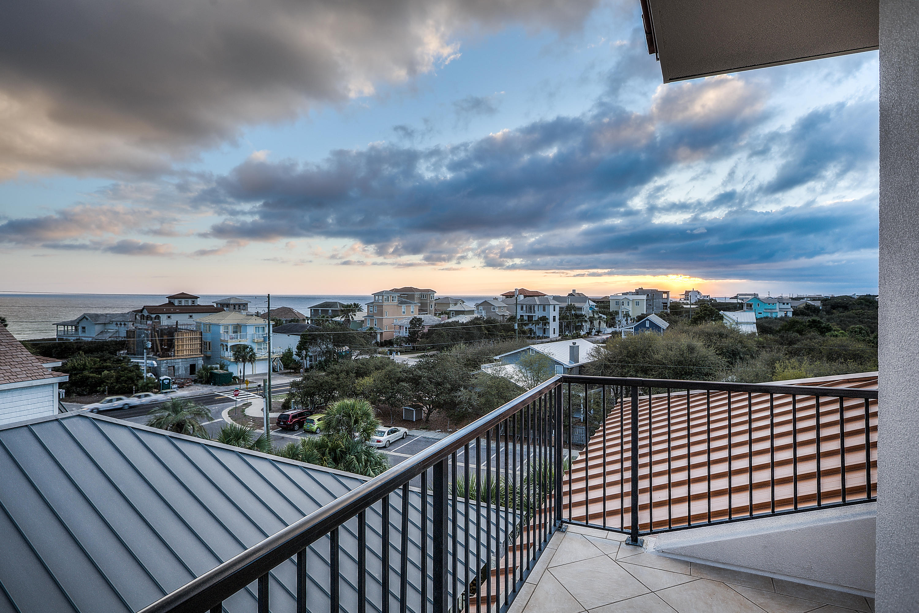 GULF SHORE MANOR - Residential