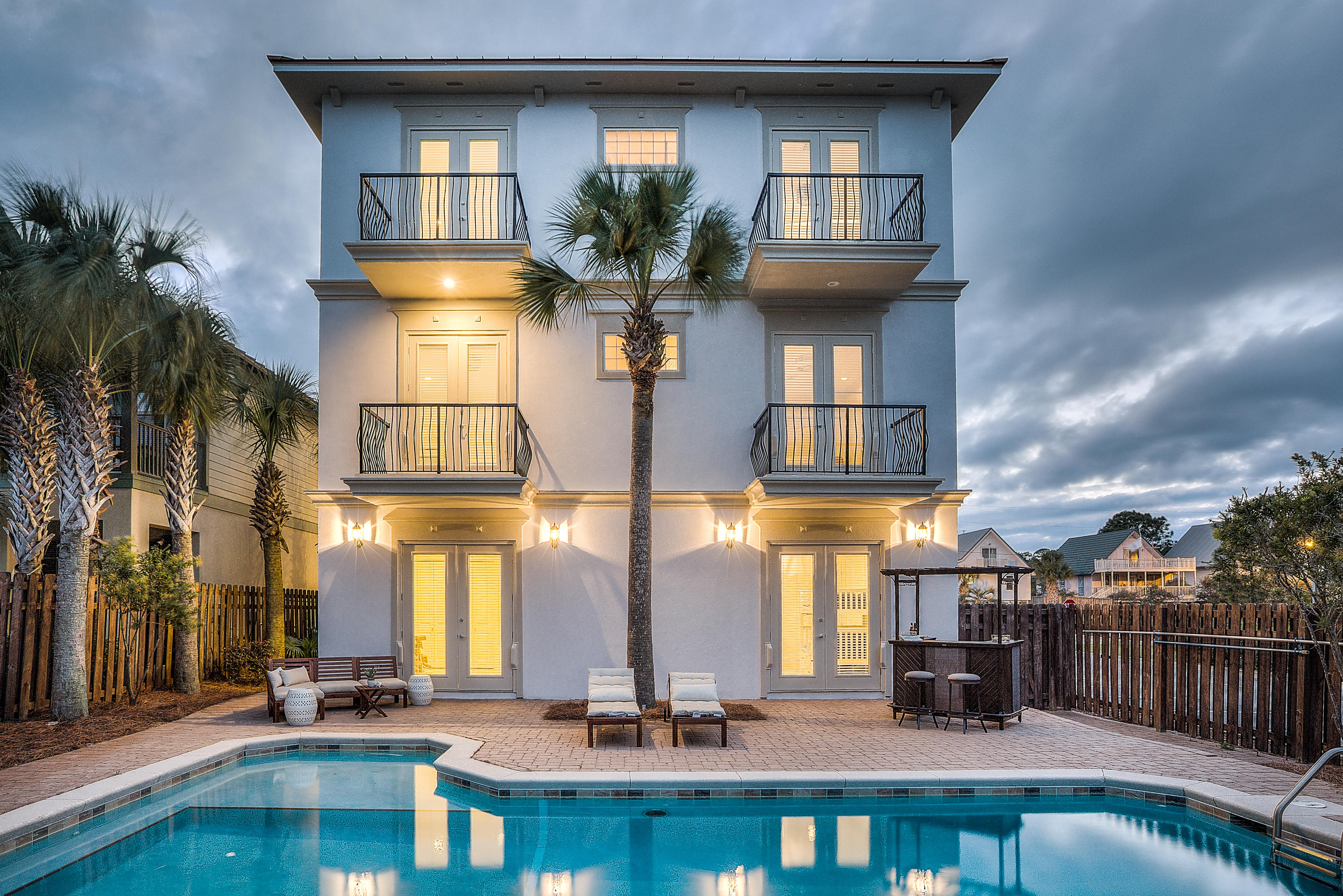 GULF SHORE MANOR - Residential