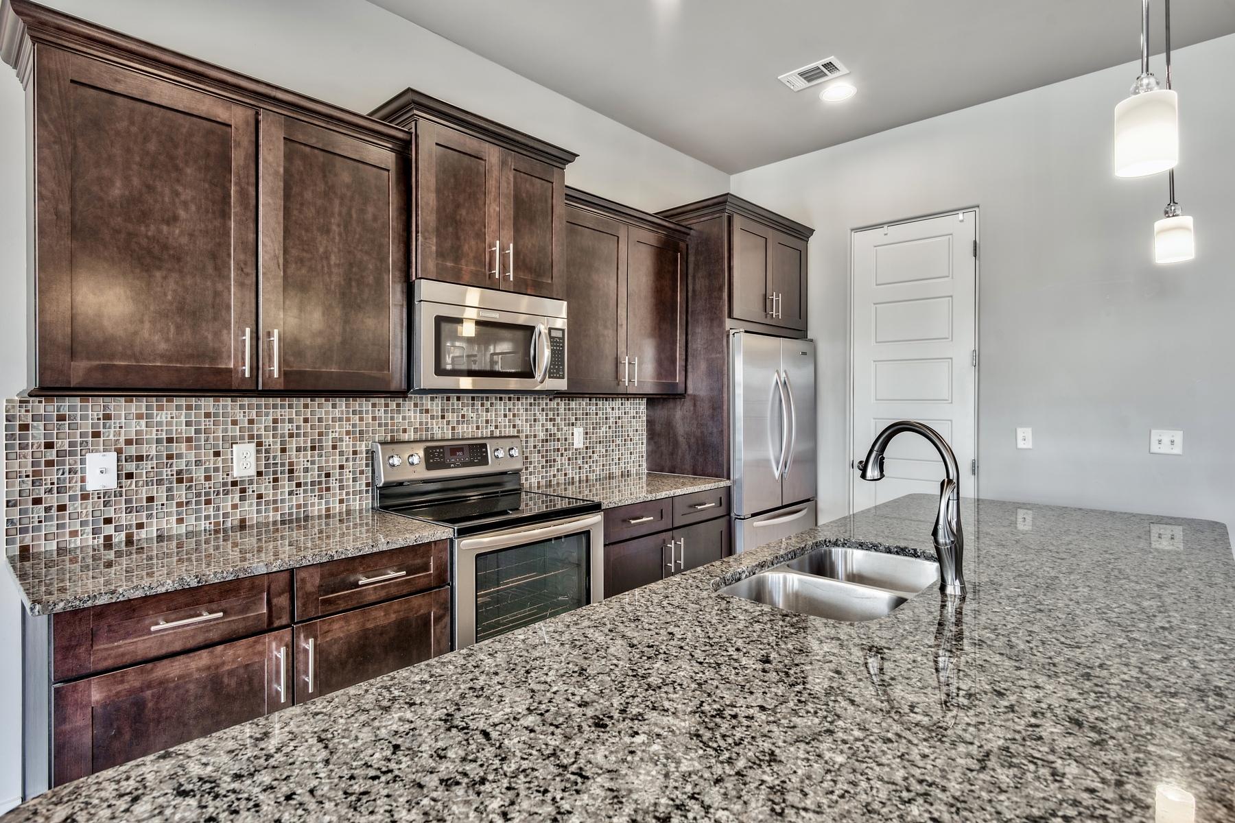 VILLA LAGO - Residential