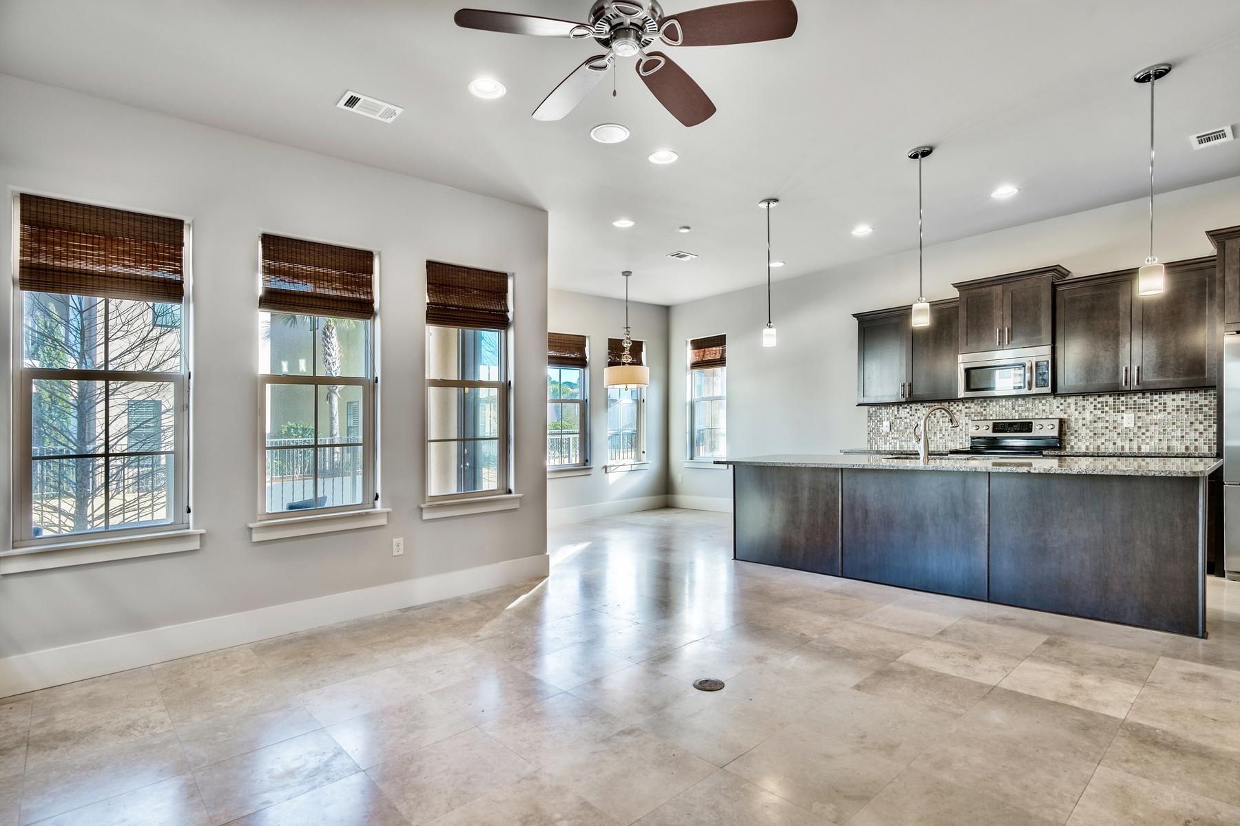 VILLA LAGO - Residential