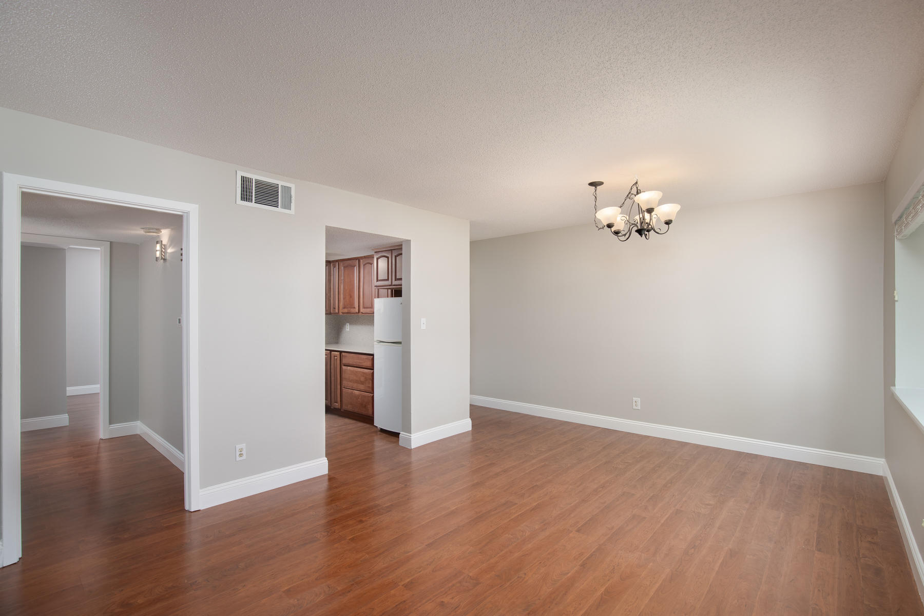 FINISTERRA CONDO - Residential