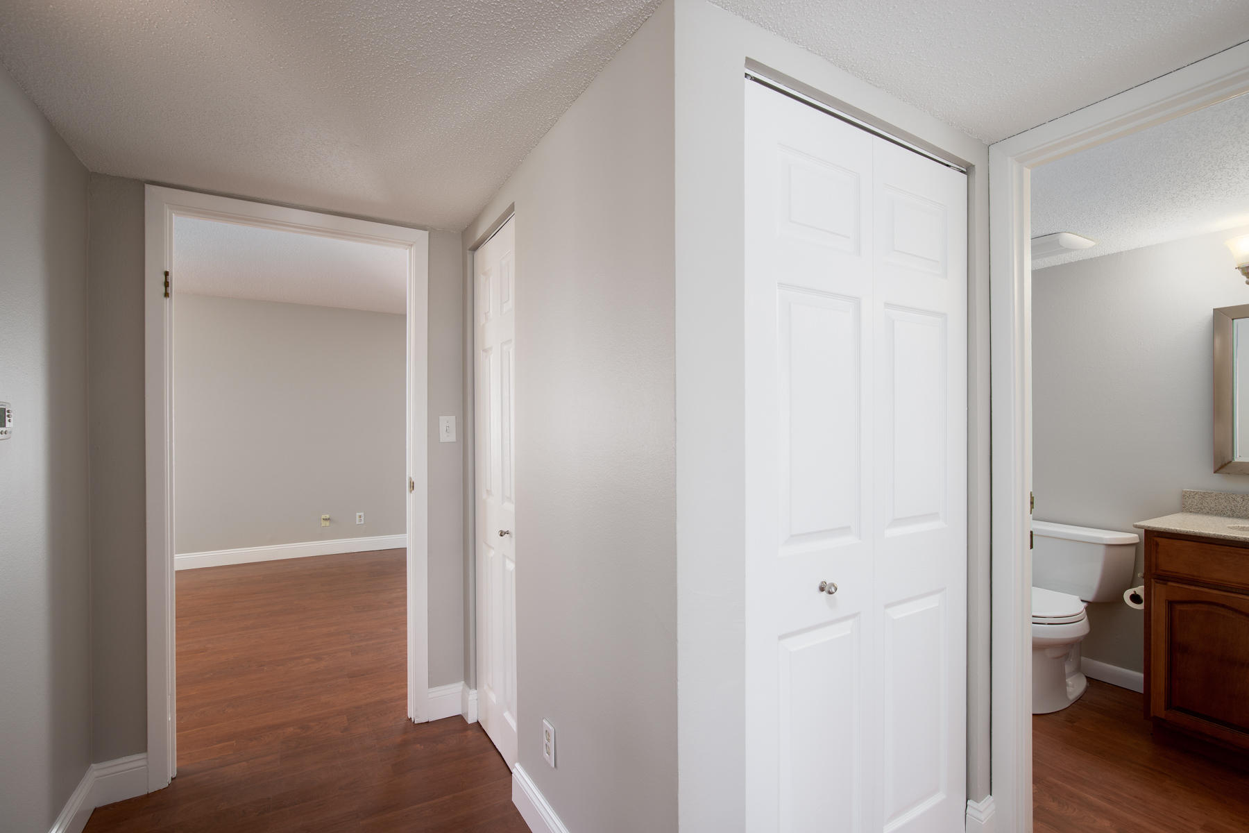 FINISTERRA CONDO - Residential