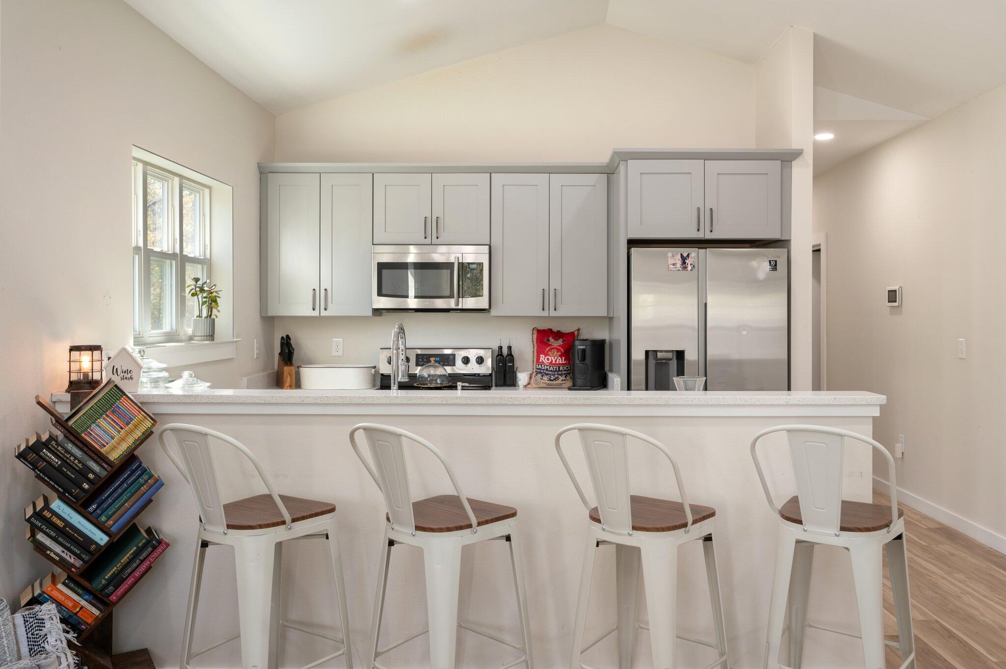 OAKWOOD LAKES ESTATES - Residential Lease