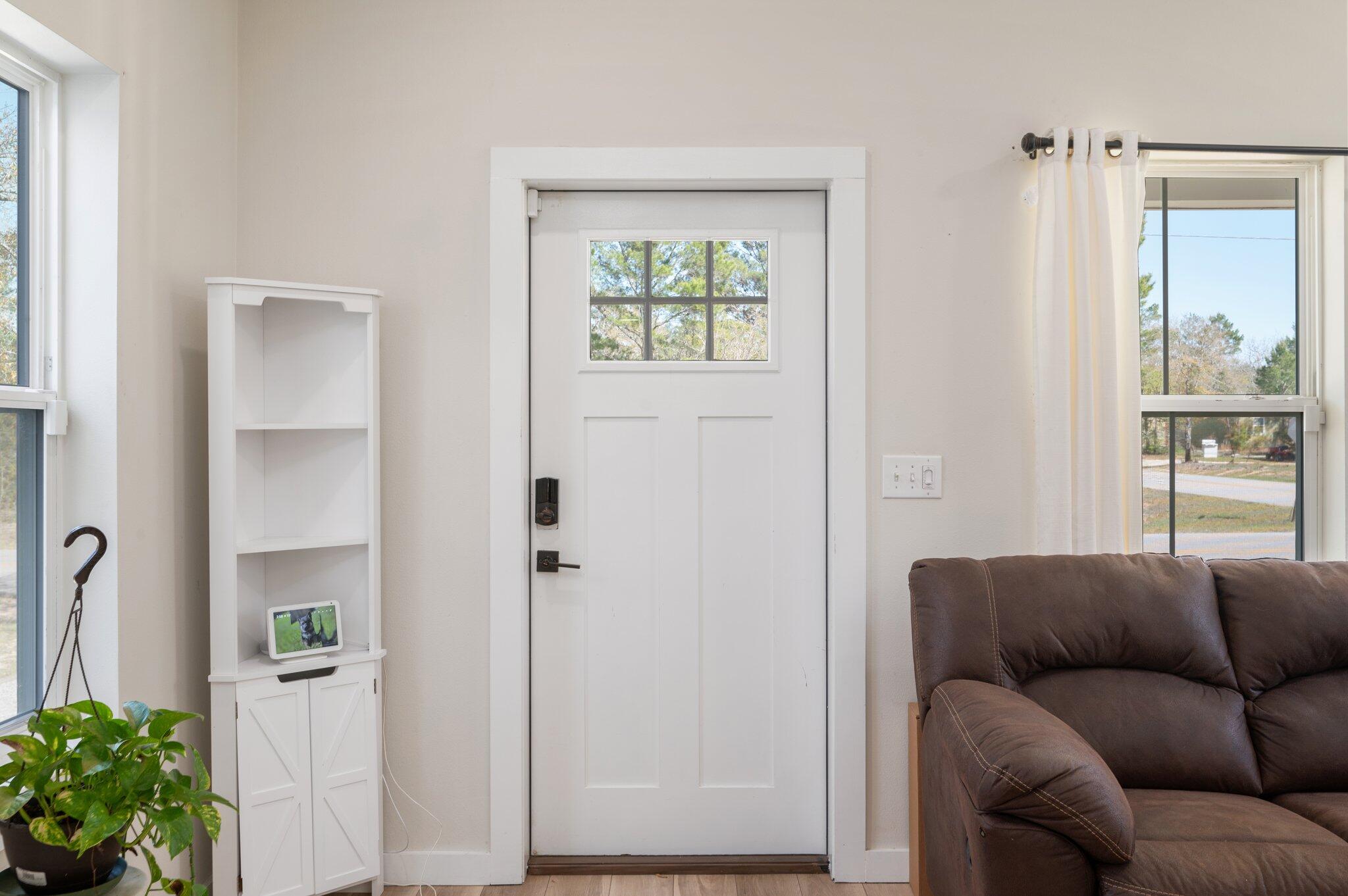 OAKWOOD LAKES ESTATES - Residential Lease