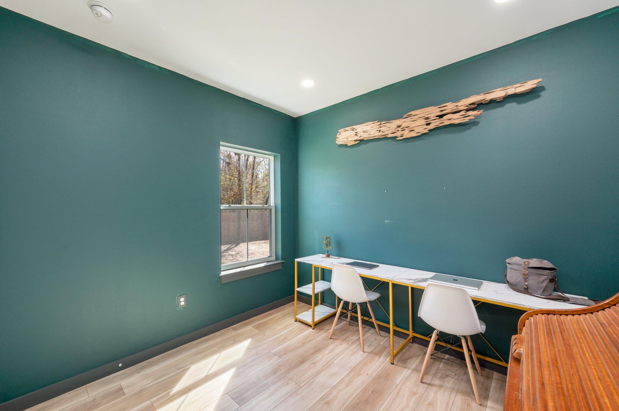 OAKWOOD LAKES ESTATES - Residential Lease