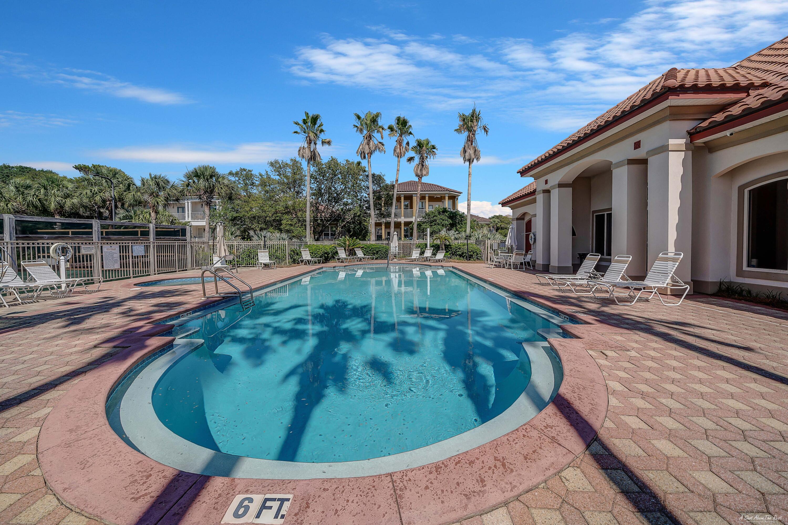 LA VALENCIA BEACH RESORT - Residential