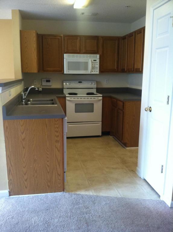 ROLLING PINES - Residential