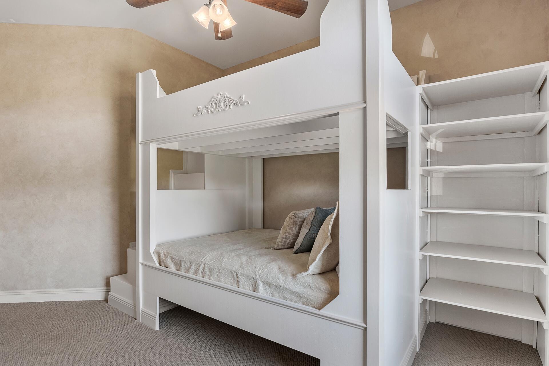 SAINT TROPEZ - Residential