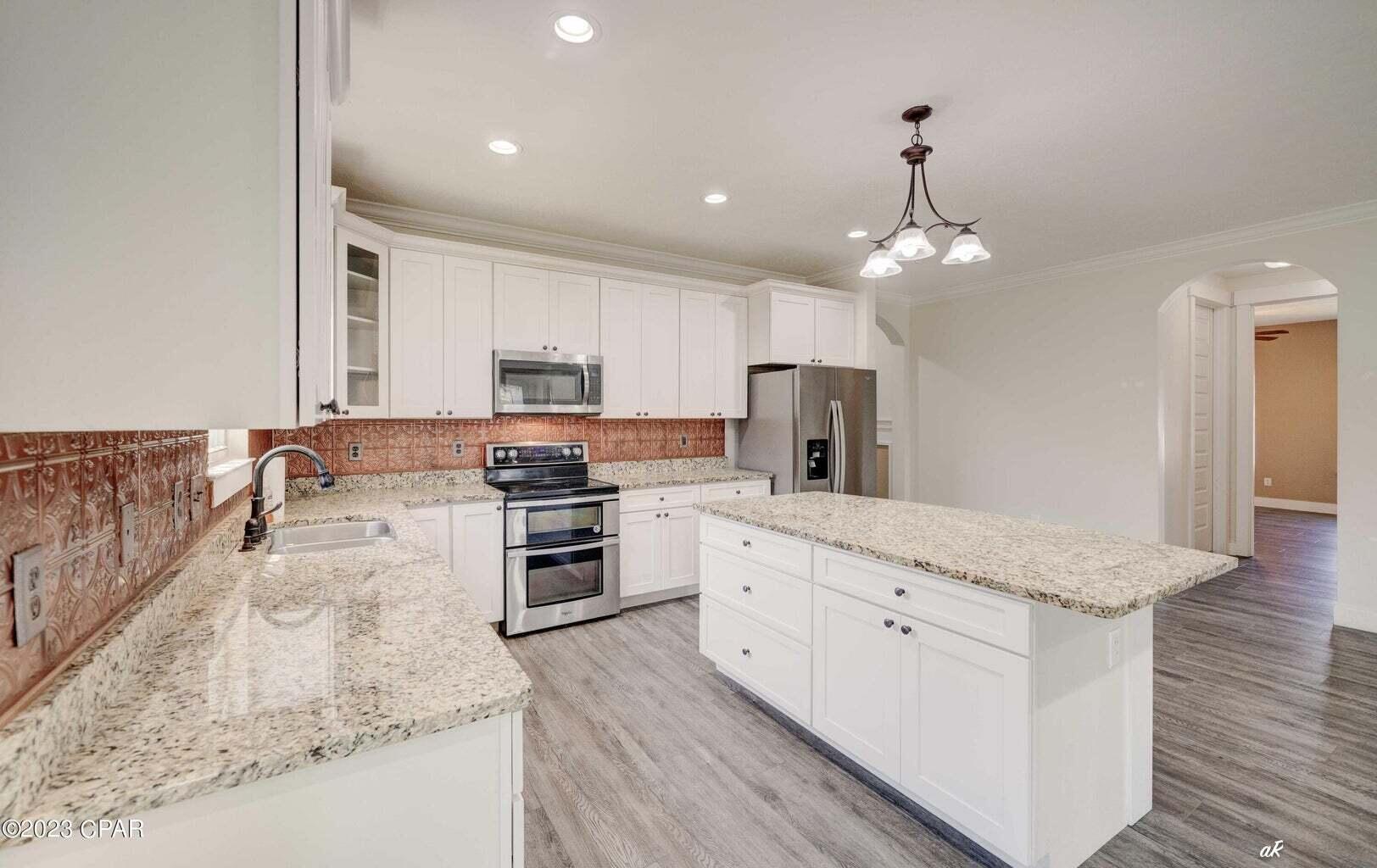 GULF VISTA - Residential