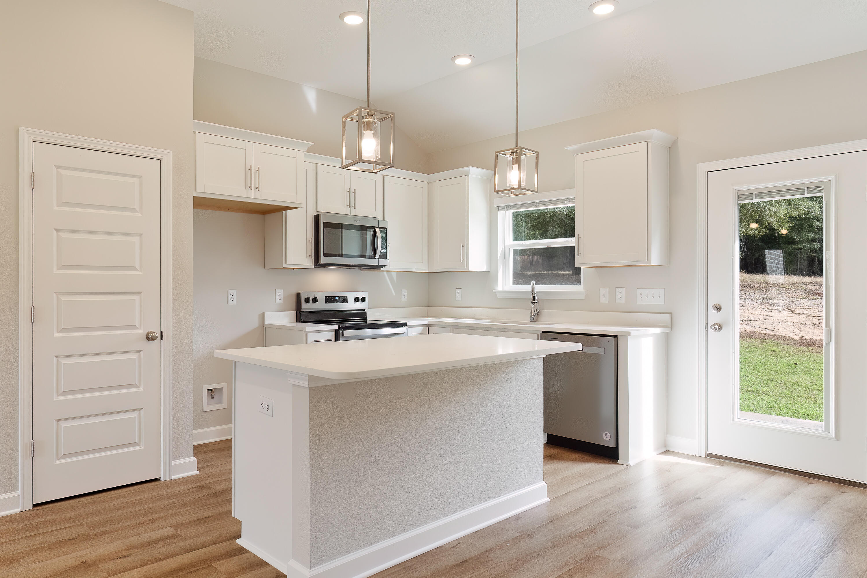 OAK HOLLOW - Residential