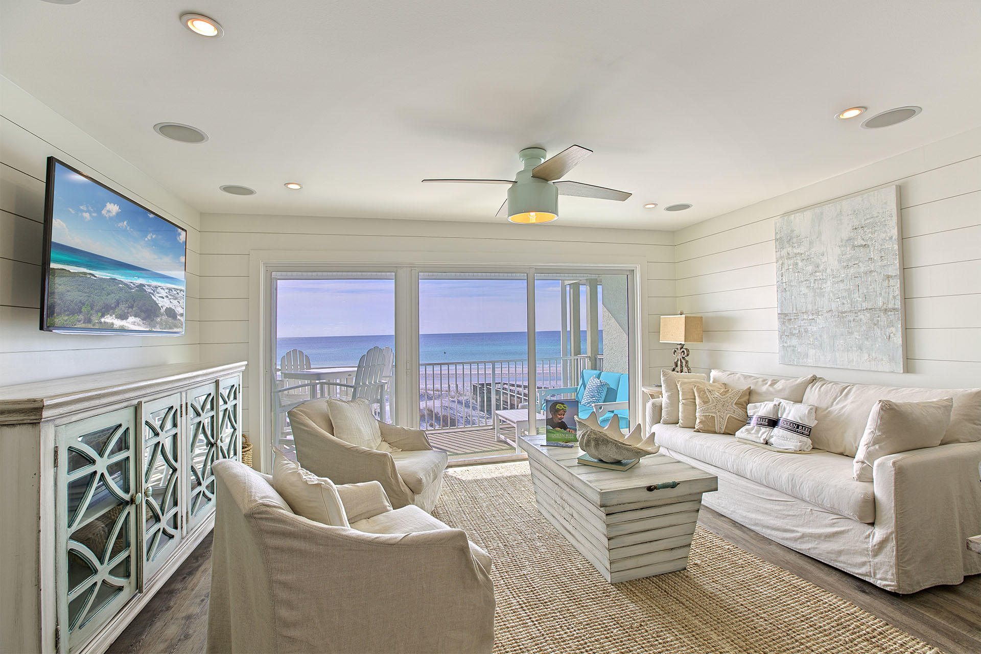 COMMODORE'S RETREAT LIMITED CONDO - Residential