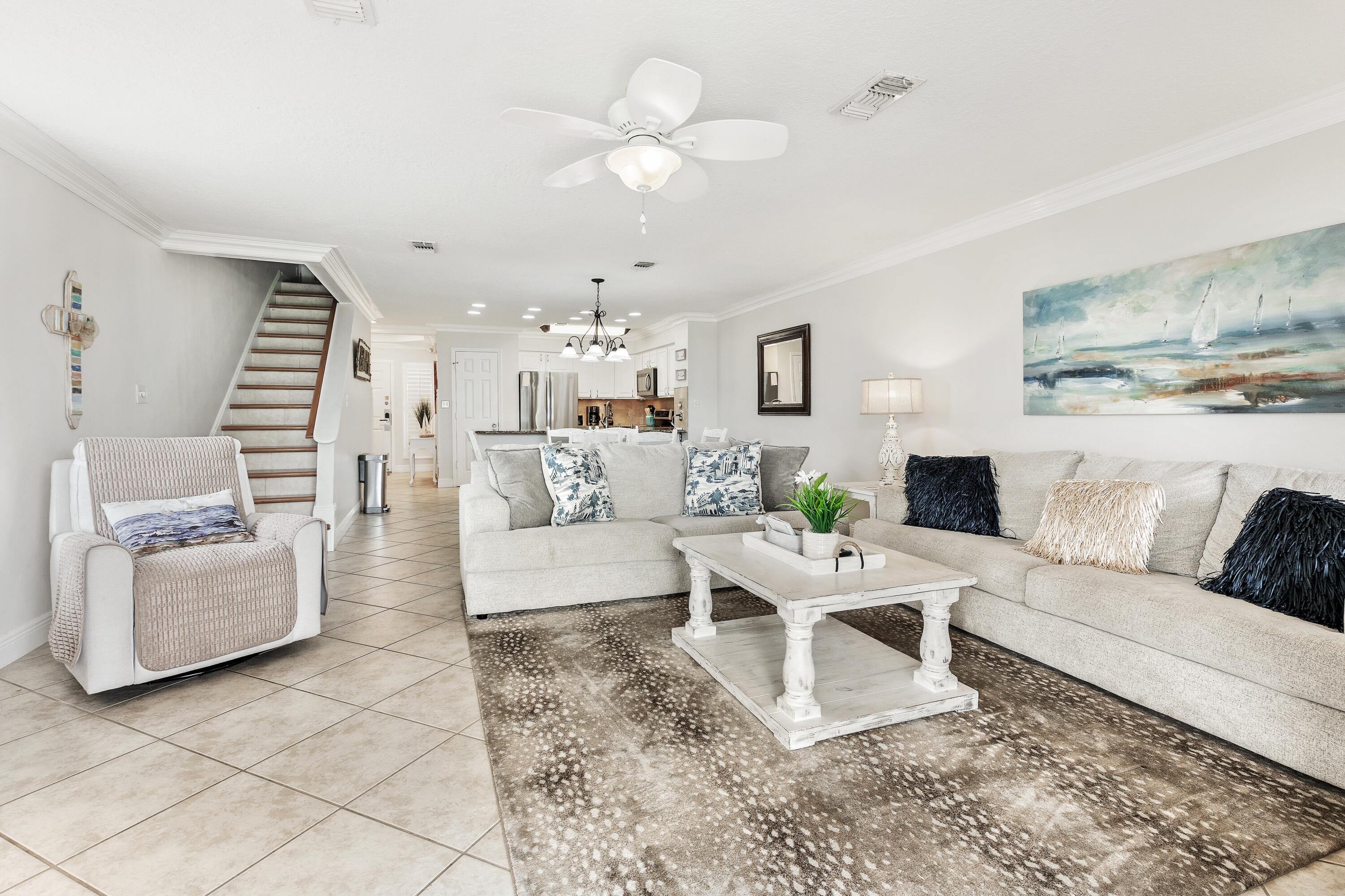 MAINSAIL CONDO PH 2 - Residential