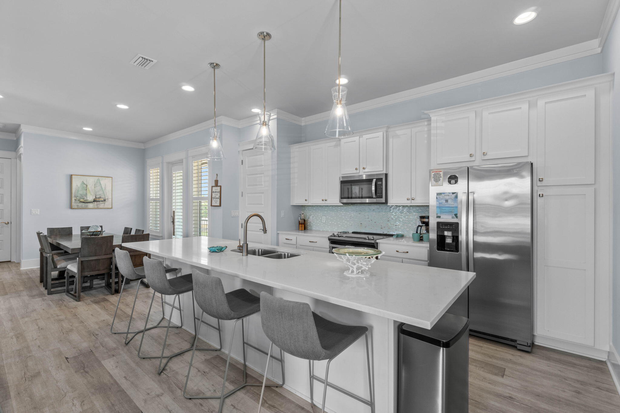 HIDDEN PALMS - Residential