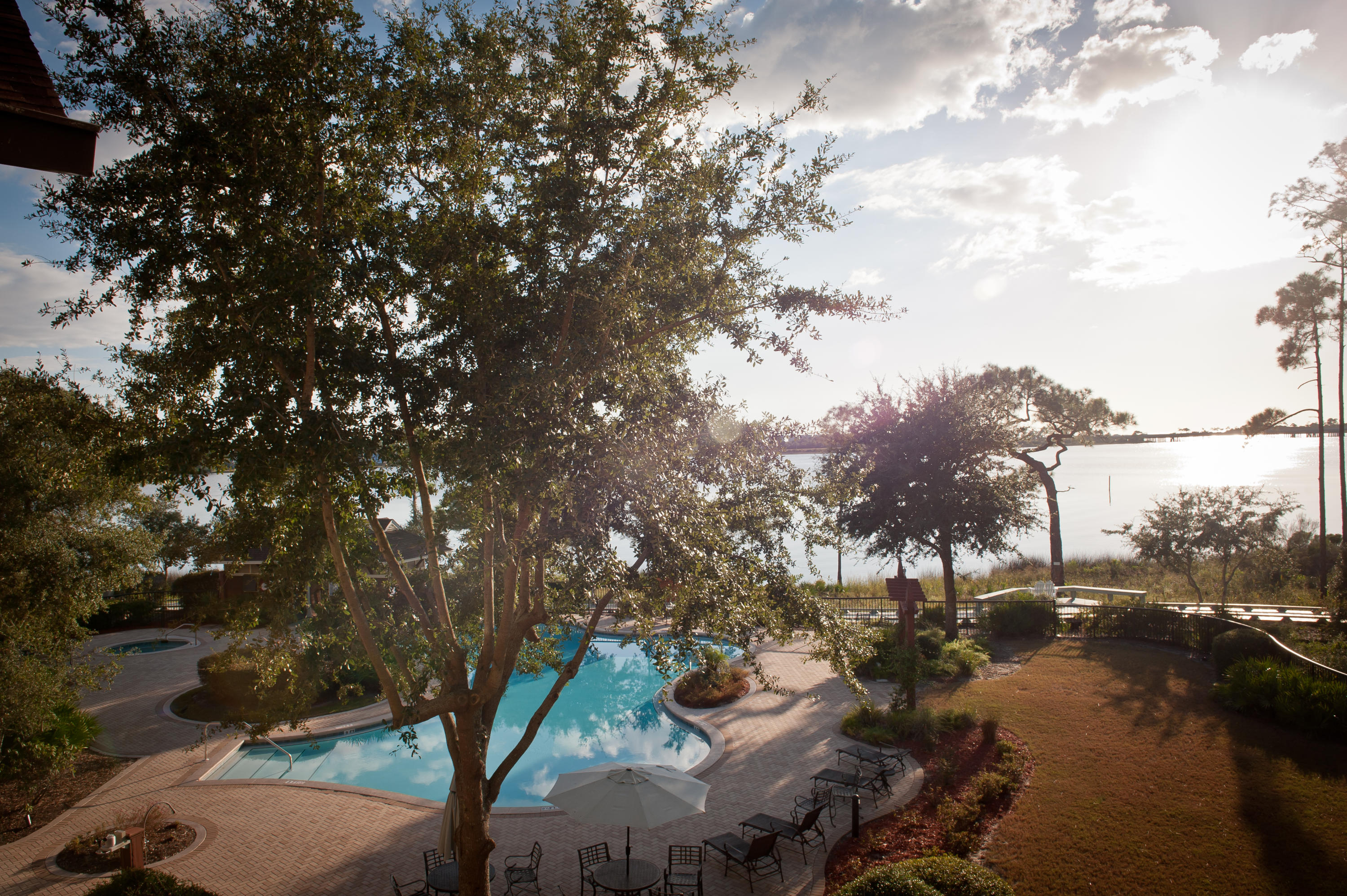 WILD HERON LAKESIDE LODGE - Residential