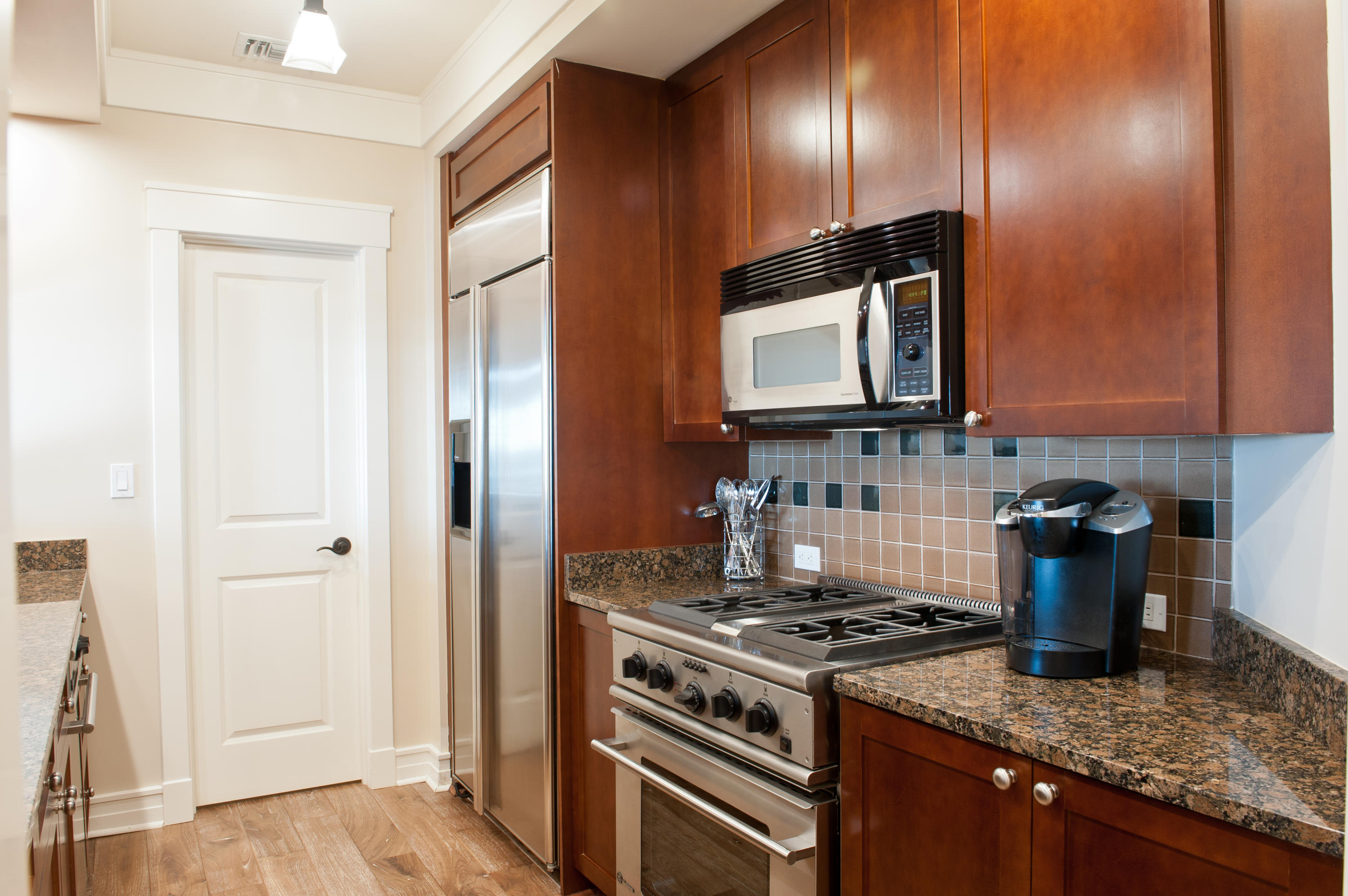 WILD HERON LAKESIDE LODGE - Residential