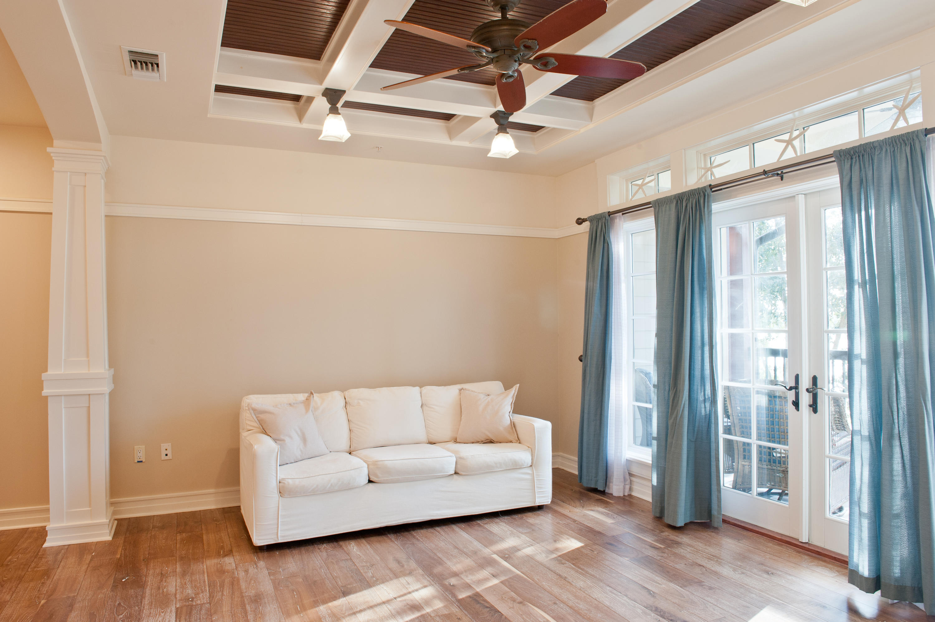 WILD HERON LAKESIDE LODGE - Residential