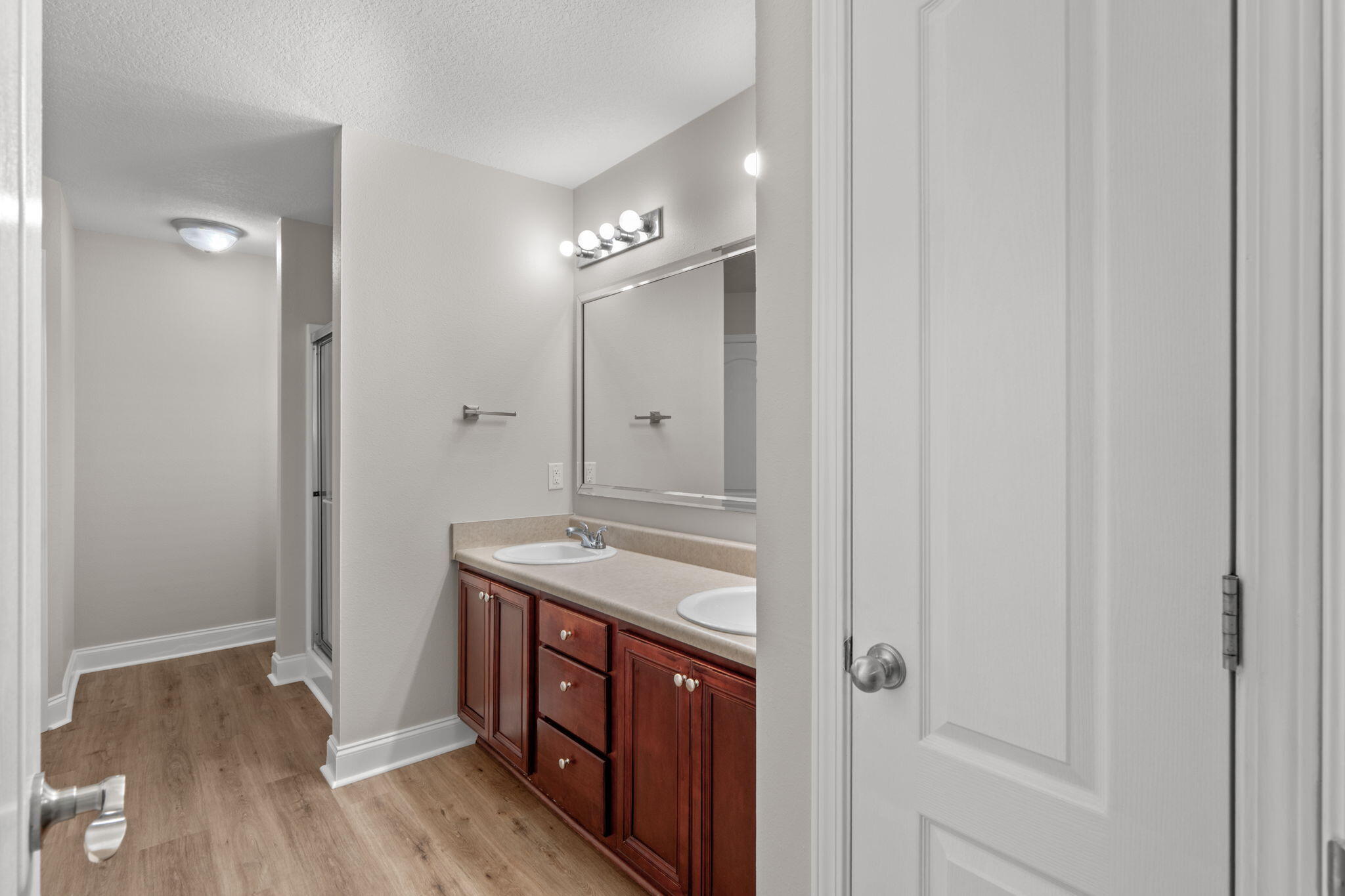 HARVELLS CROSSING - Residential