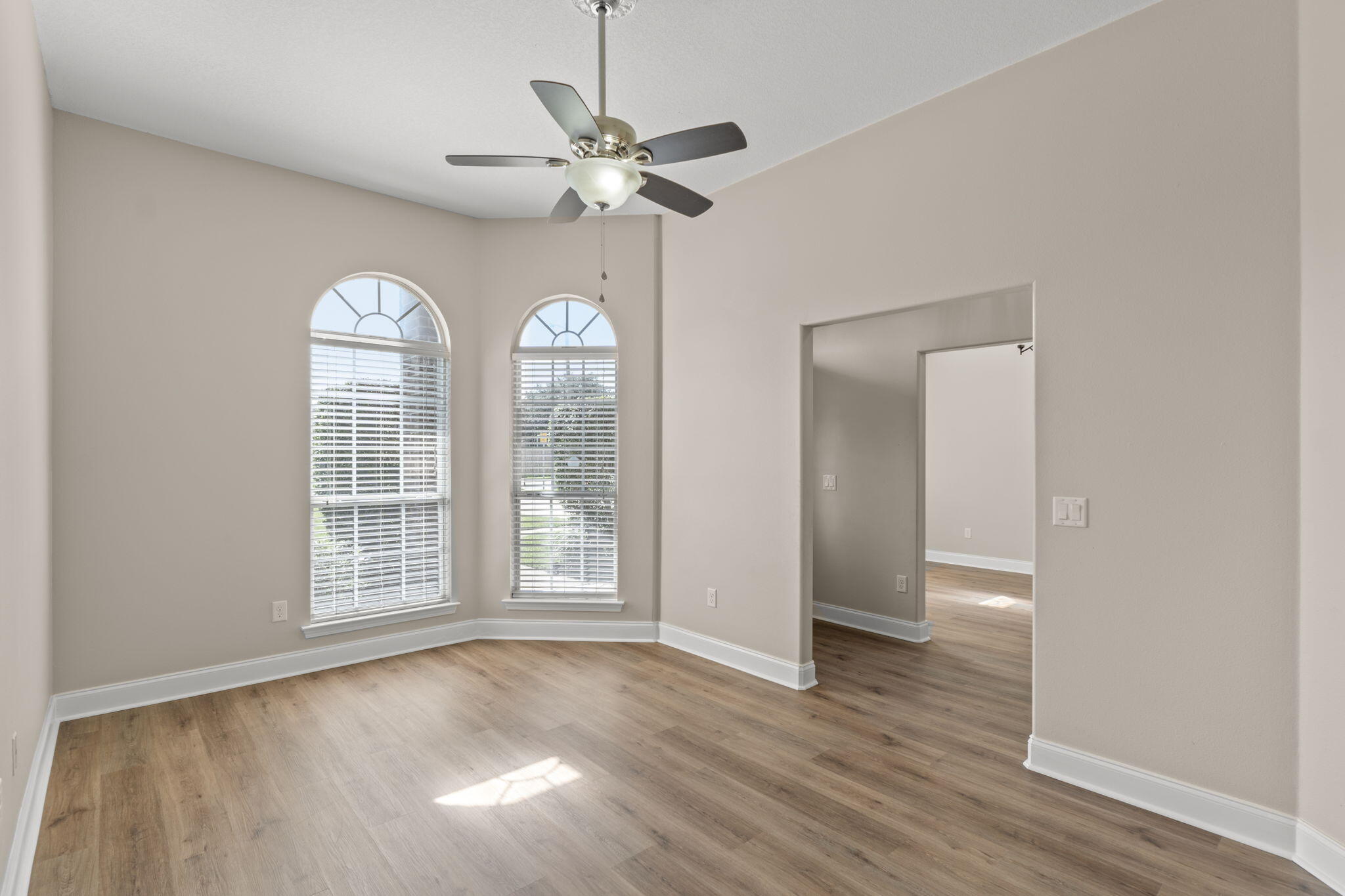 HARVELLS CROSSING - Residential