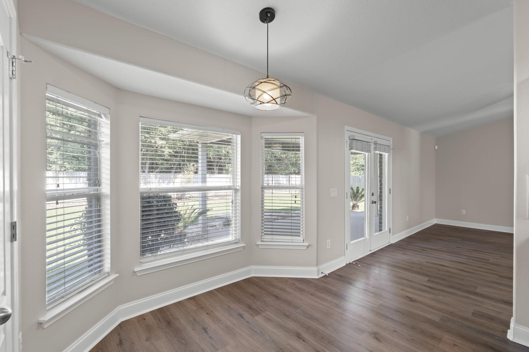 HARVELLS CROSSING - Residential