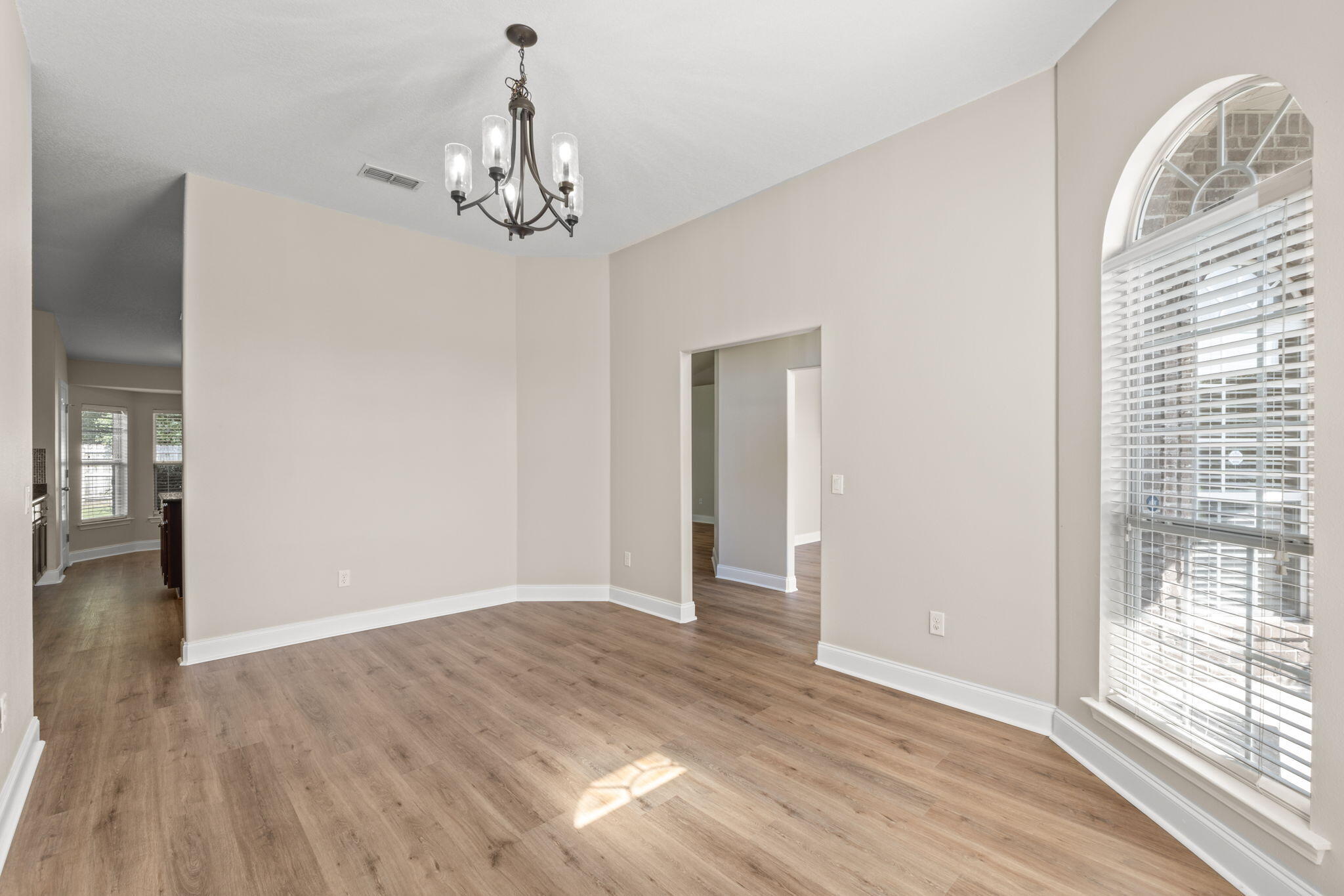 HARVELLS CROSSING - Residential