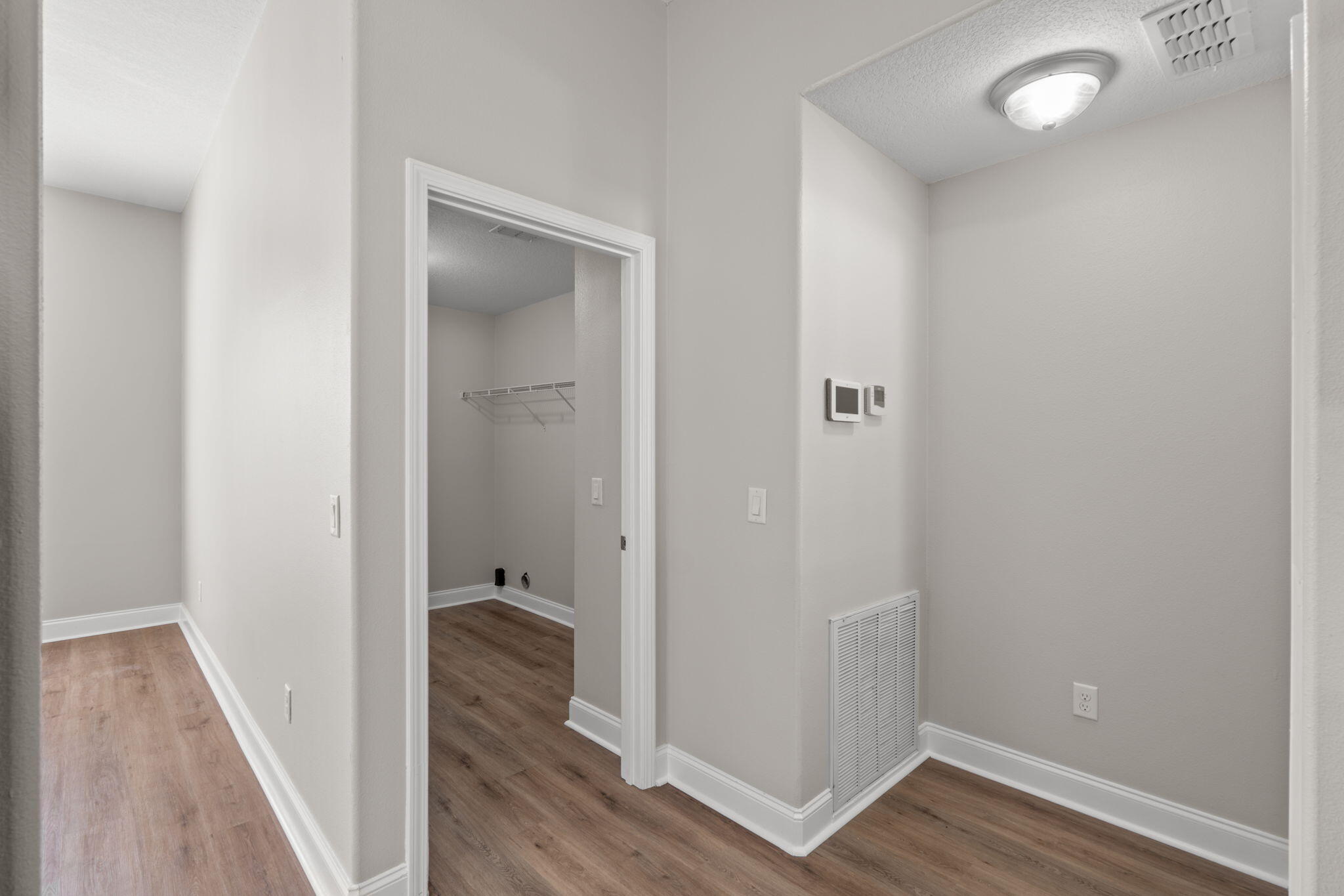 HARVELLS CROSSING - Residential