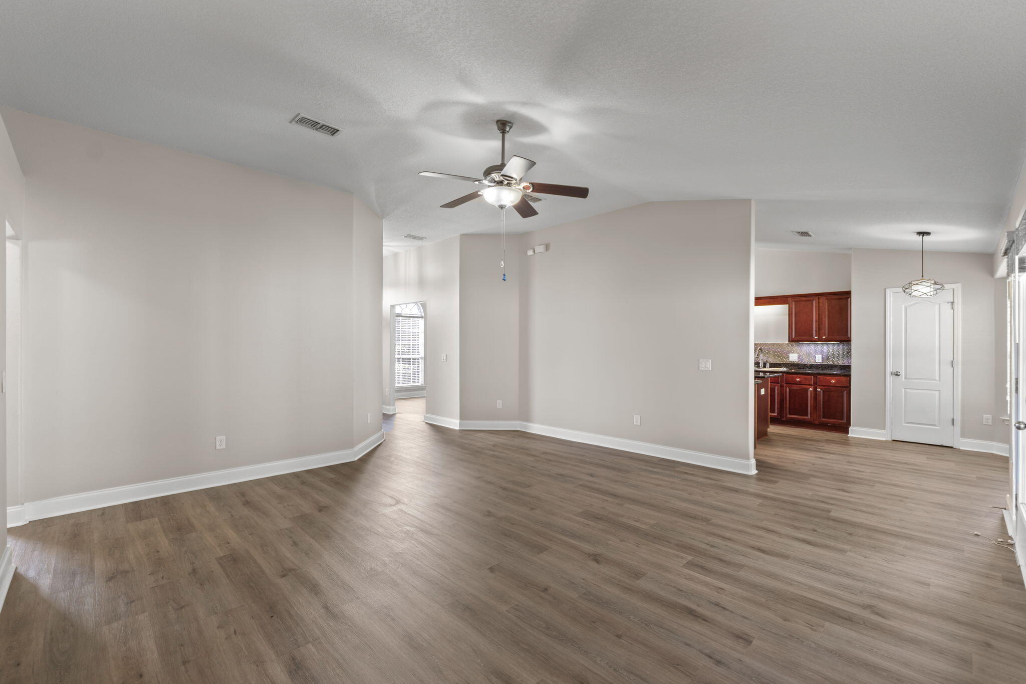 HARVELLS CROSSING - Residential