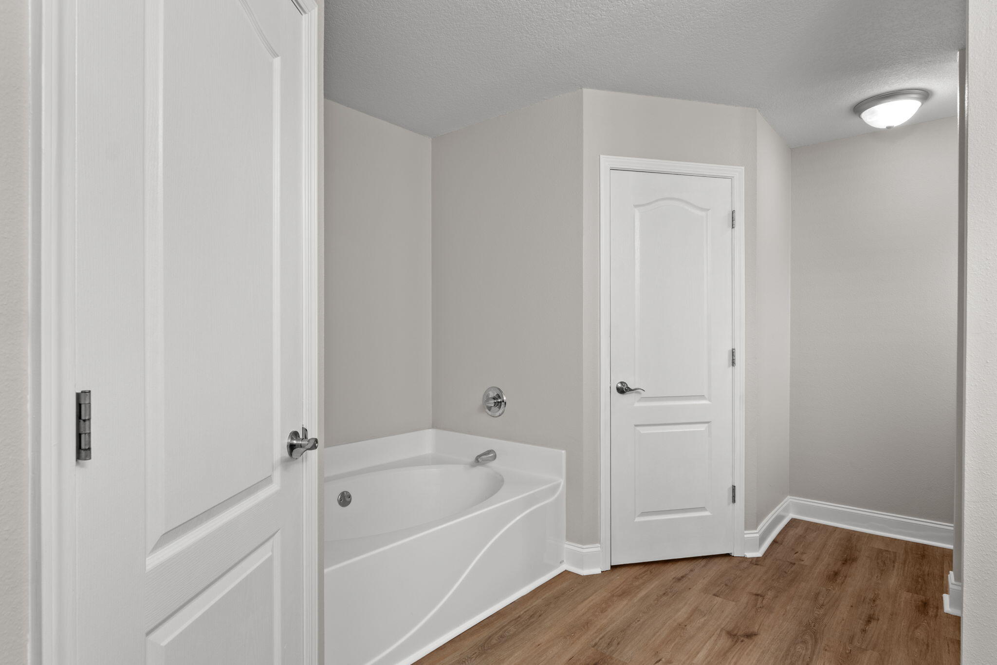 HARVELLS CROSSING - Residential