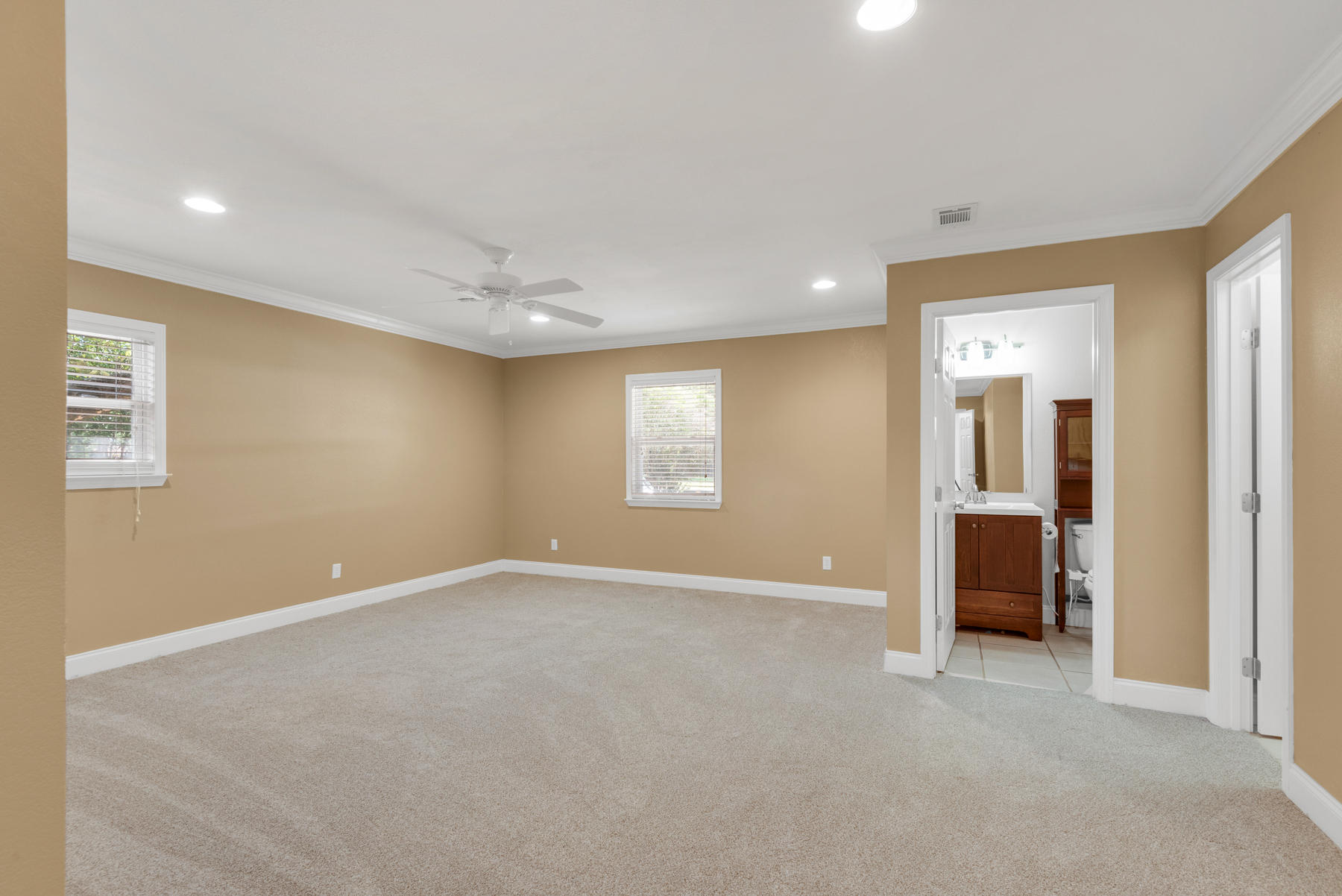 CHELSEA WOODS - Residential