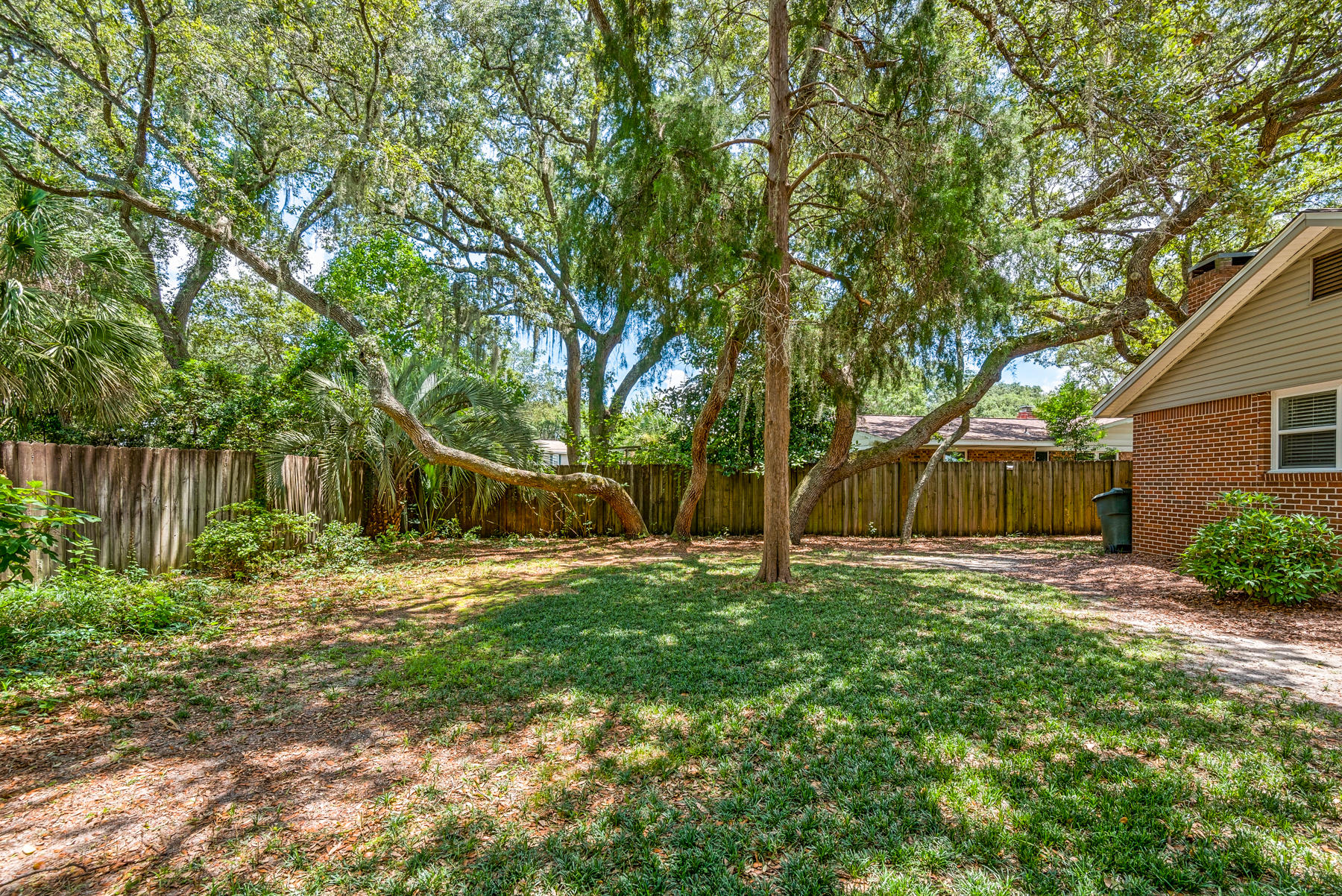 CHELSEA WOODS - Residential