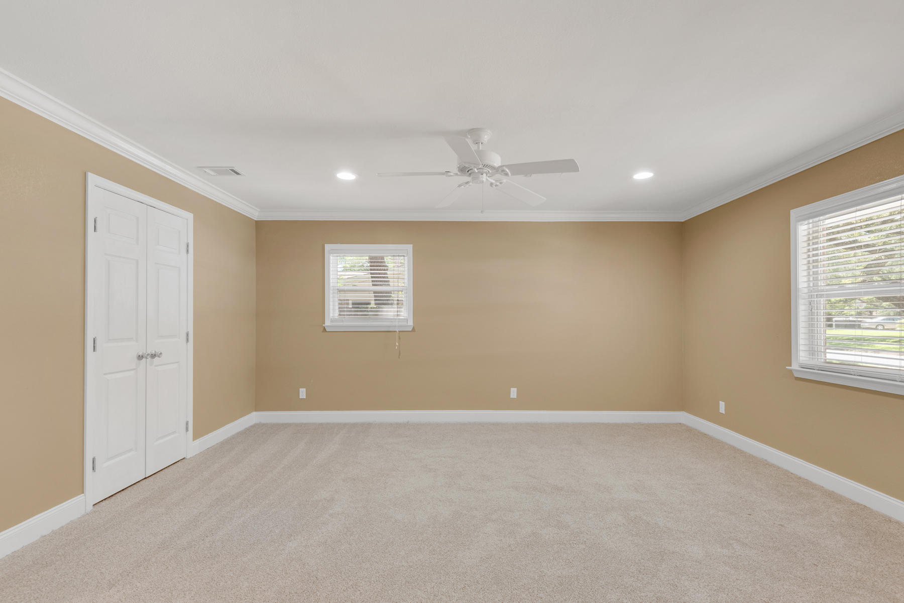 CHELSEA WOODS - Residential