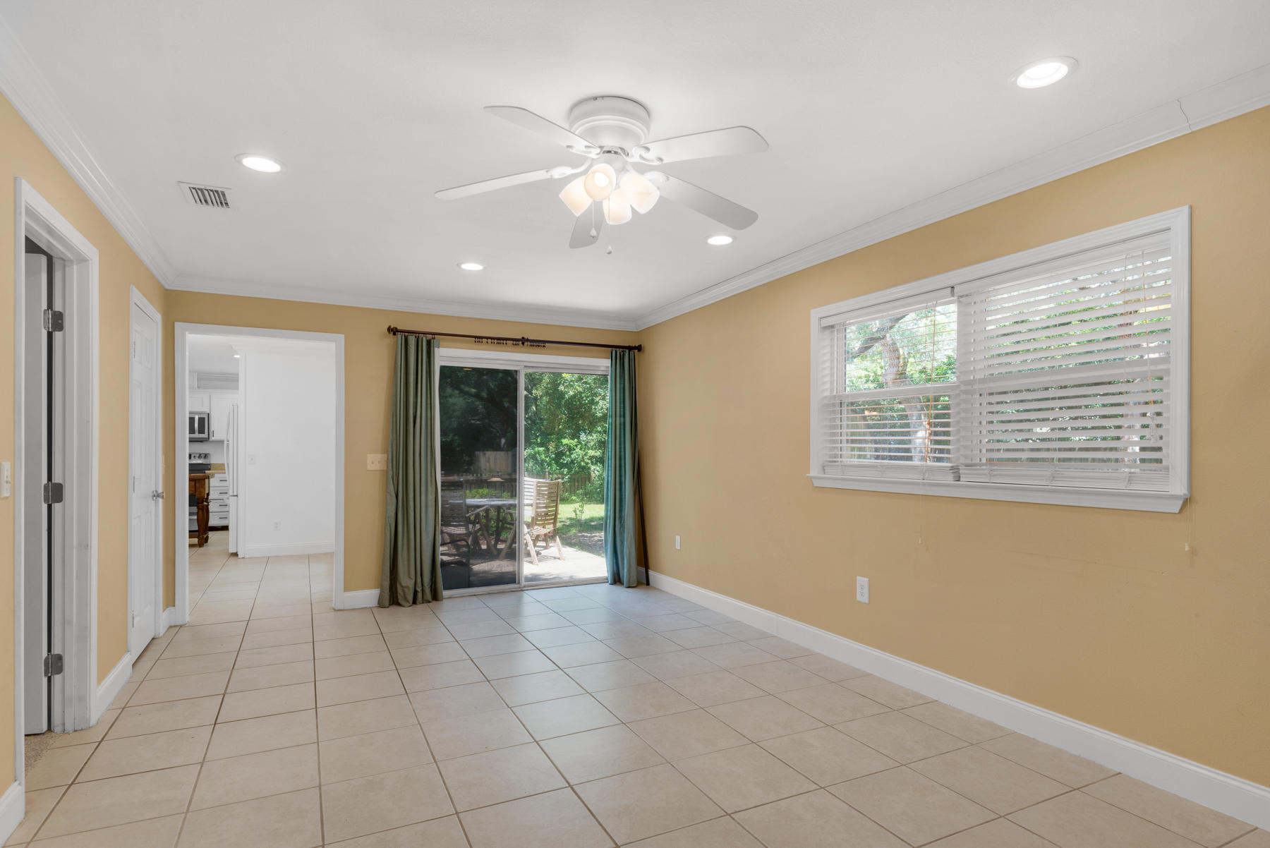 CHELSEA WOODS - Residential