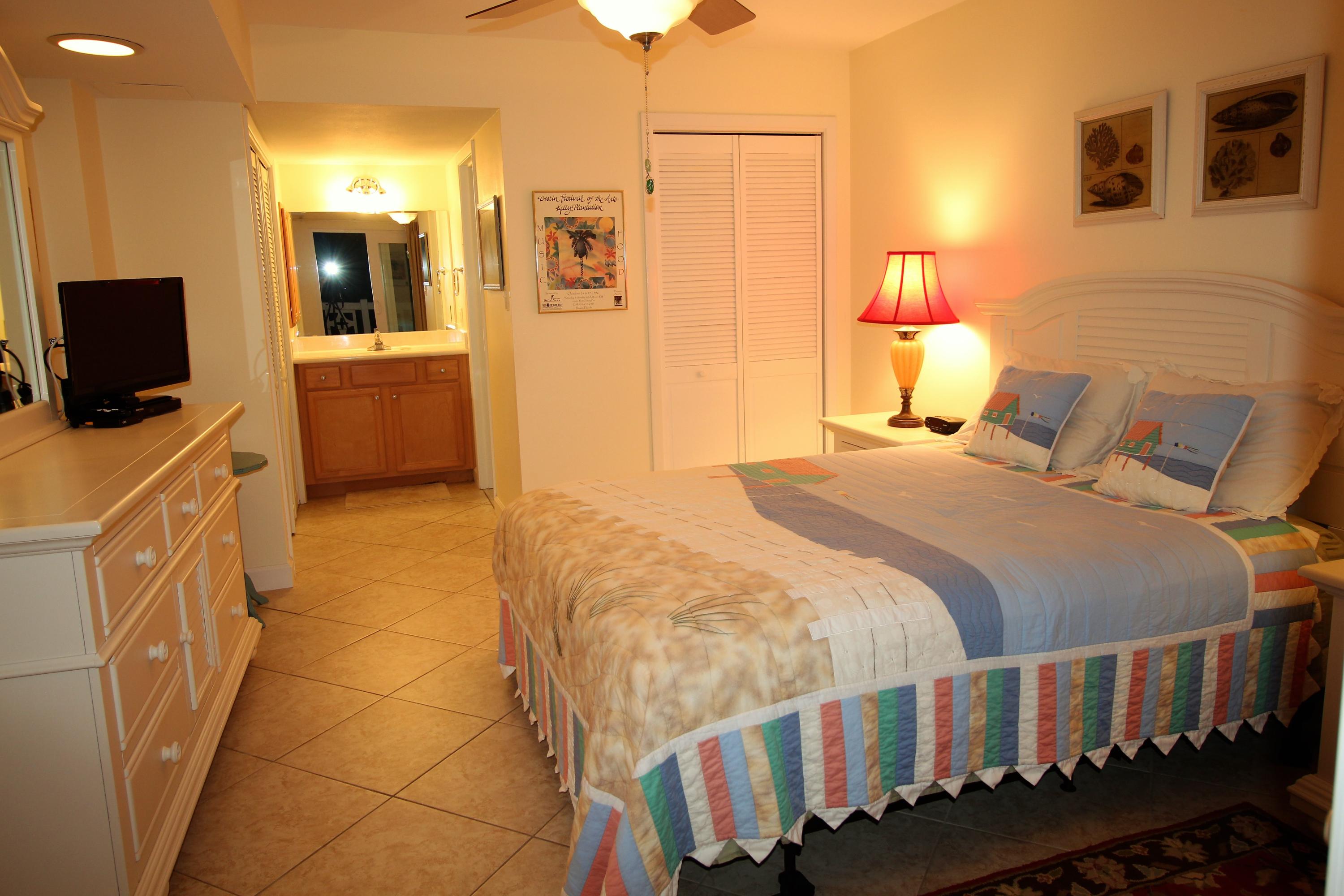 EL MATADOR CONDO - Residential