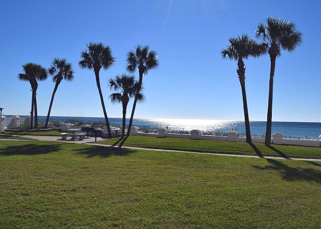 EL MATADOR CONDO - Residential