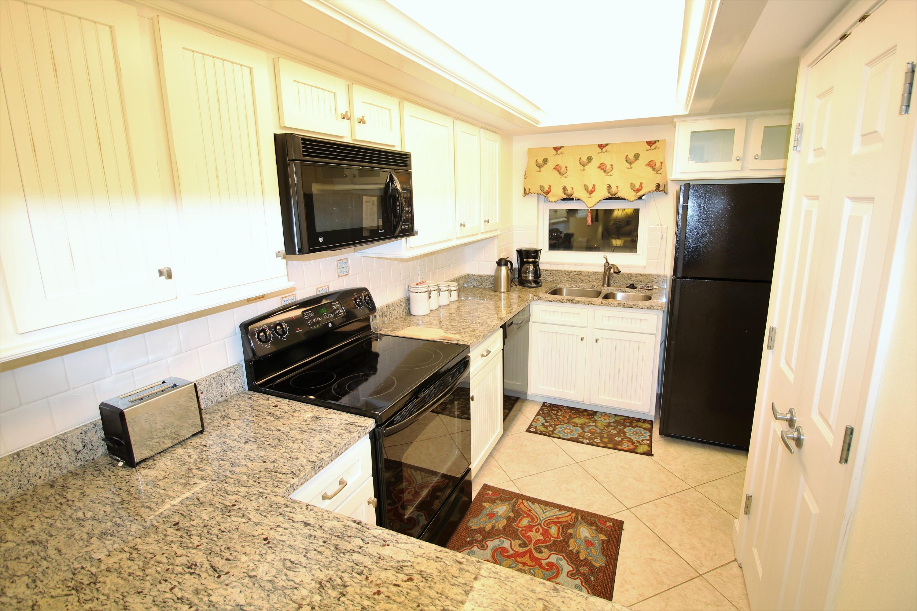 EL MATADOR CONDO - Residential