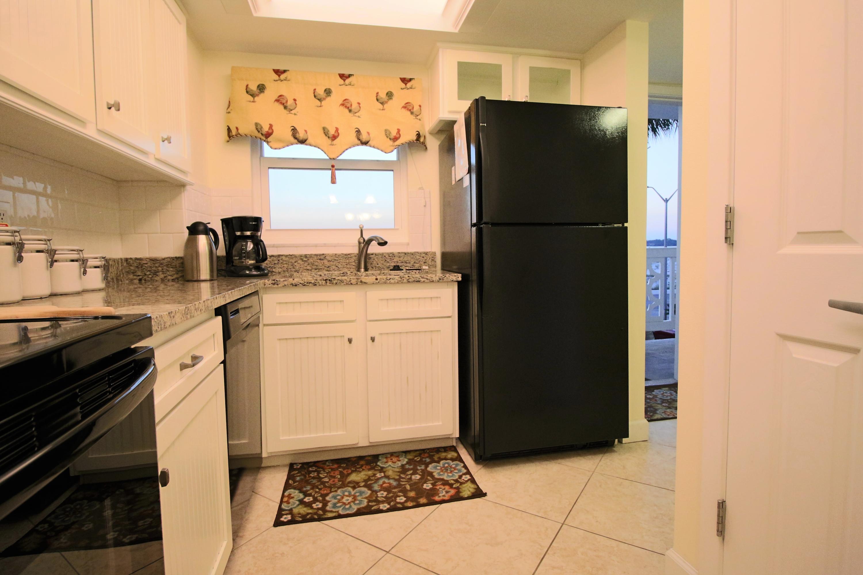 EL MATADOR CONDO - Residential