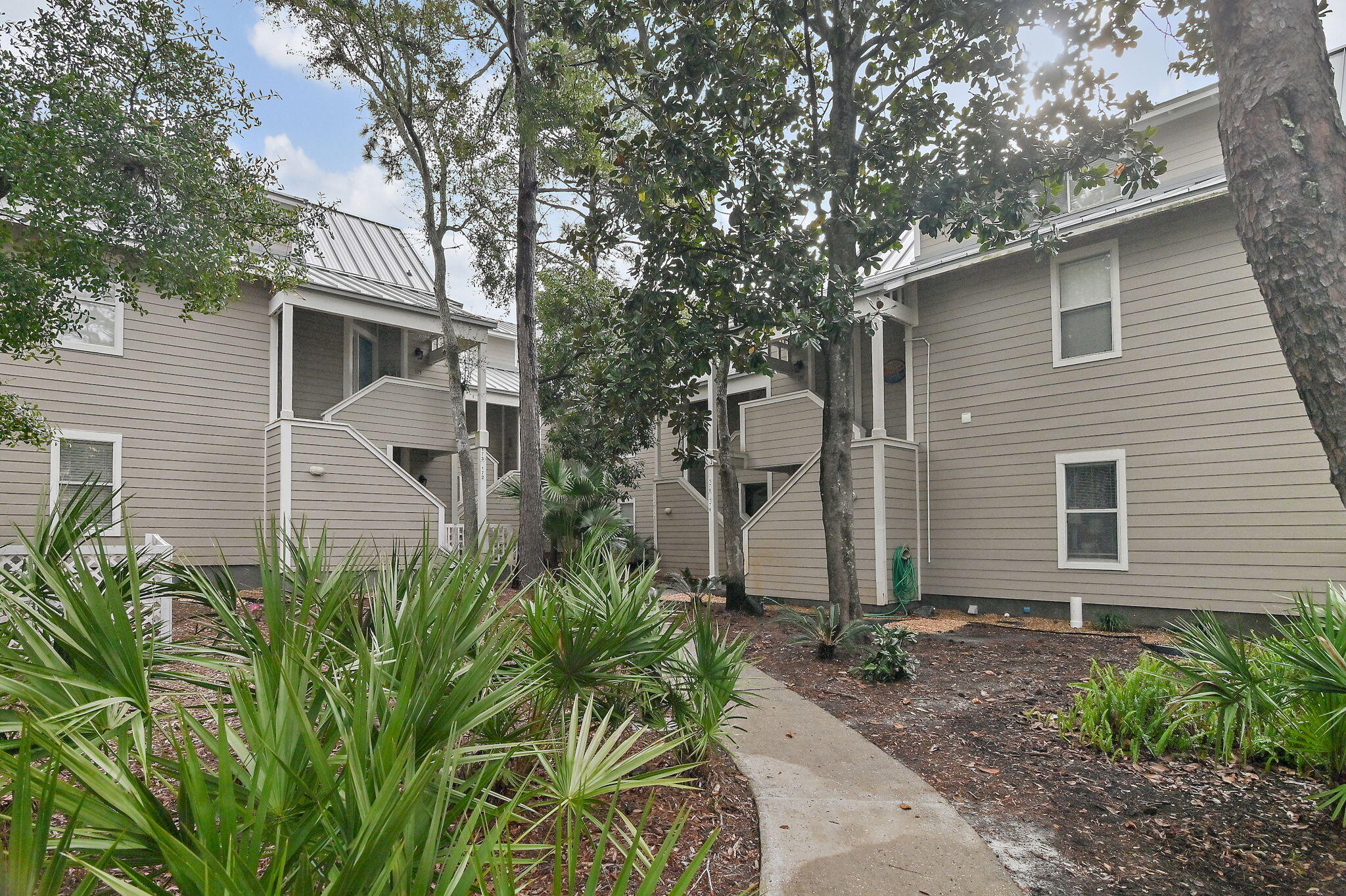 HIDDEN DUNES BEACH COTTAGES 2 - Residential