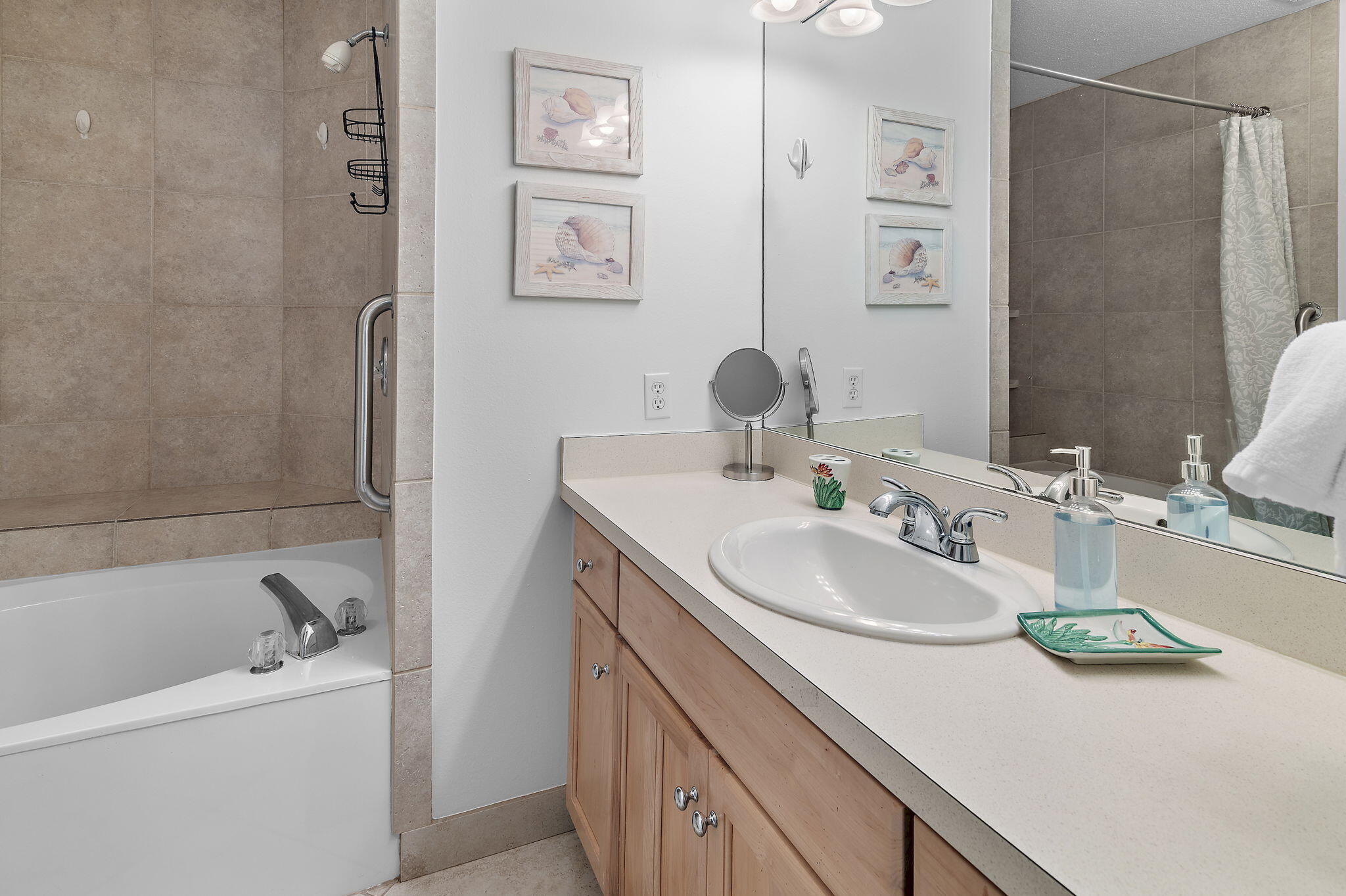 HIDDEN DUNES BEACH COTTAGES 2 - Residential