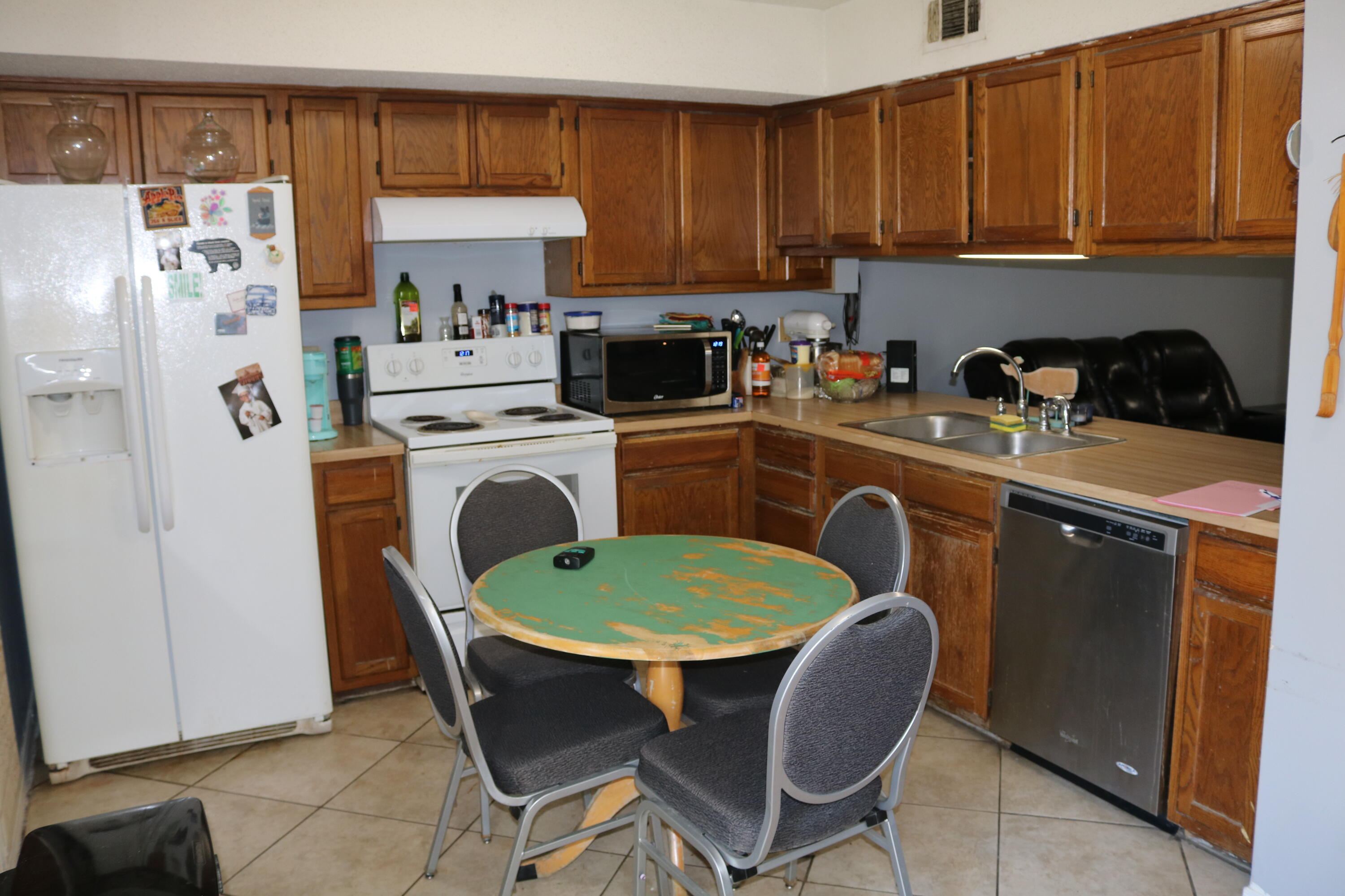 CHINAS COVE - Residential