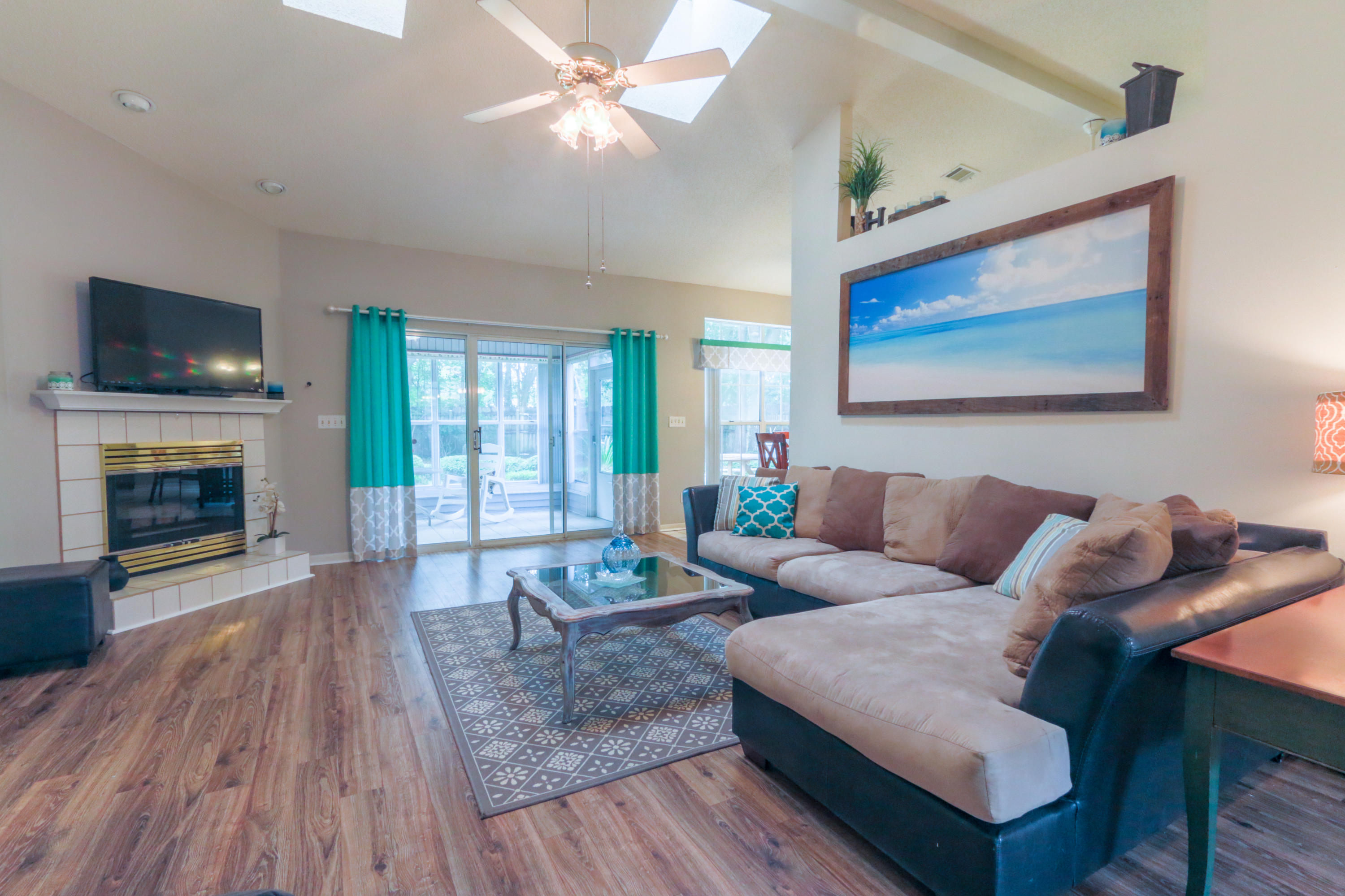 PARKWOOD COURT AT BLUEWATER BAY - Residential