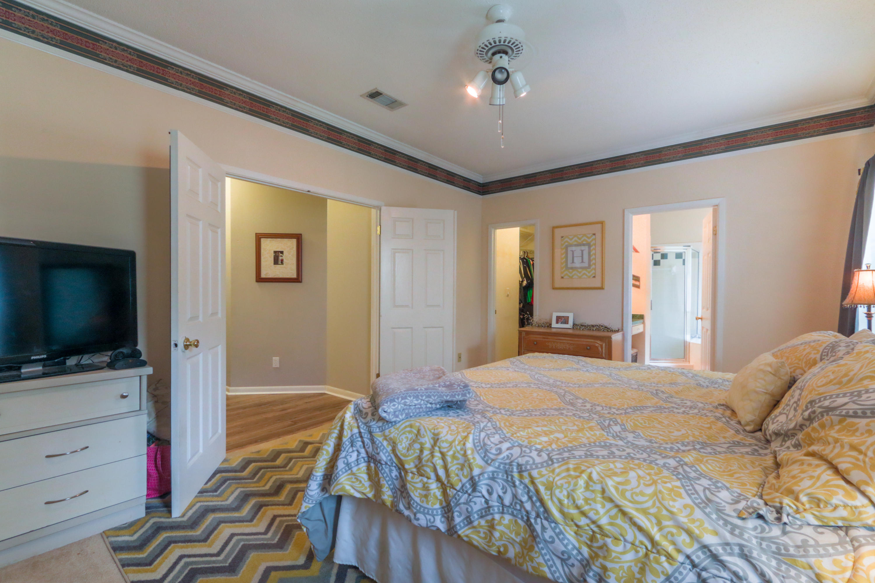 PARKWOOD COURT AT BLUEWATER BAY - Residential