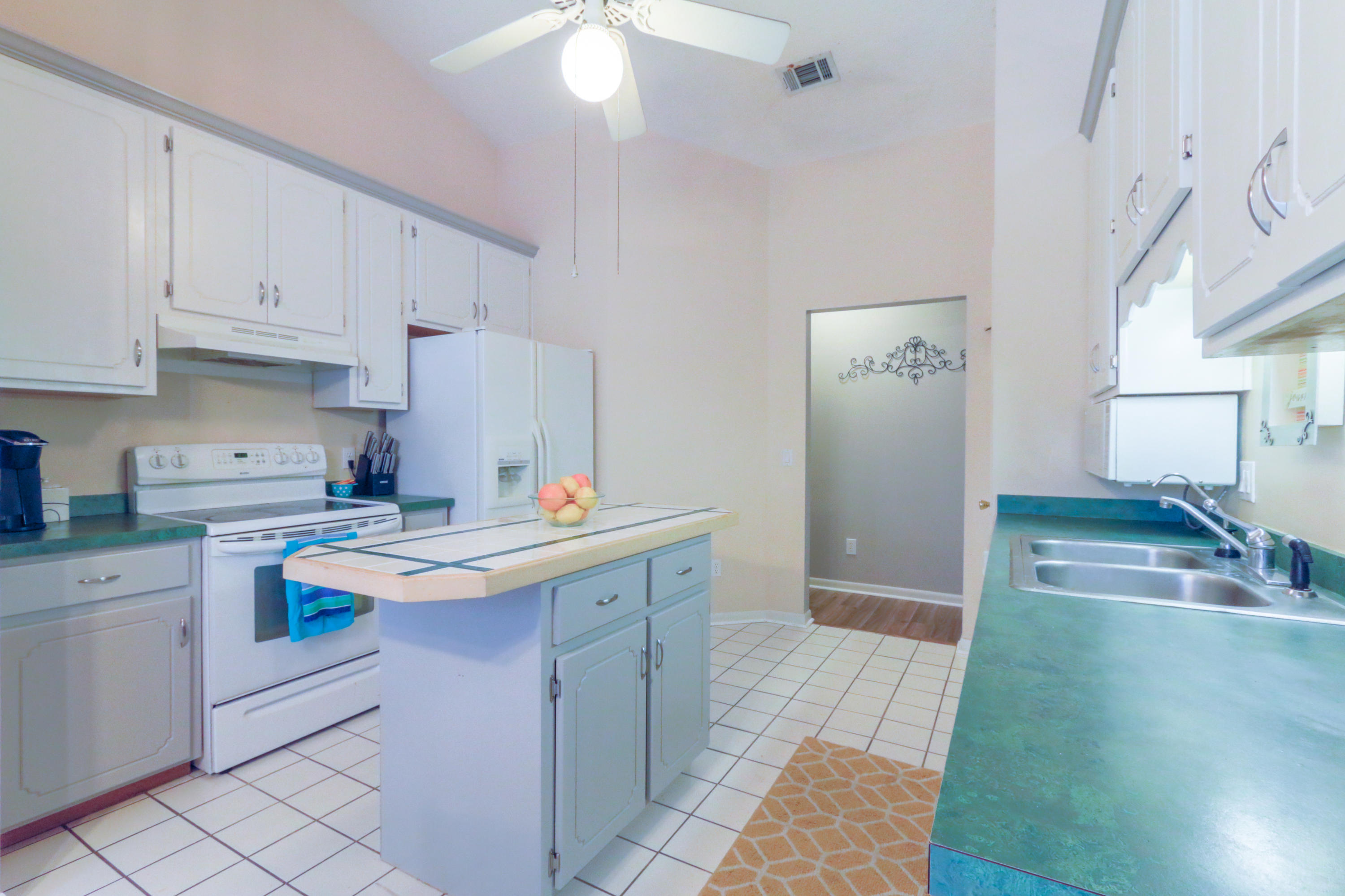 PARKWOOD COURT AT BLUEWATER BAY - Residential